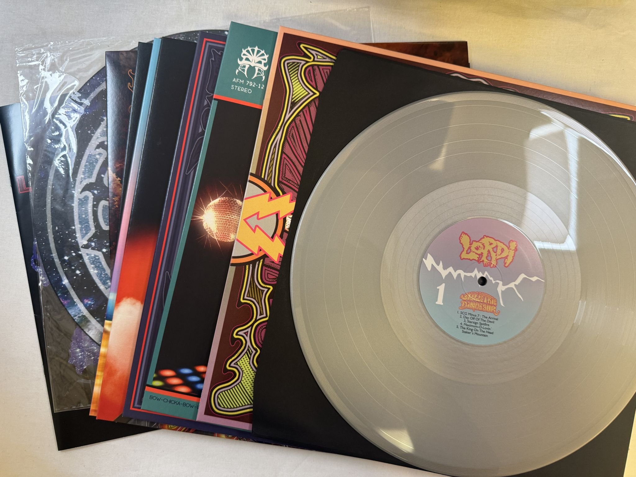 Omslagsbild för skivan LORDI lordiversity LP -2021 AFM Records – AFM 792-6