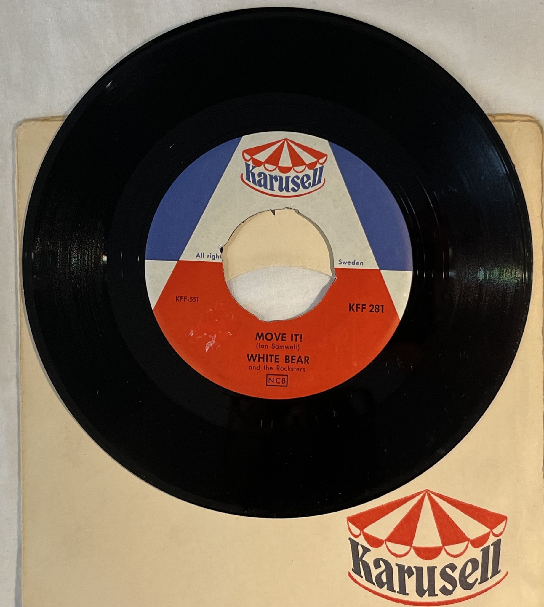 Omslagsbild för skivan WHITE BEAR move it! 7" KARUSELL KFF 281 *** RARE 45 ***