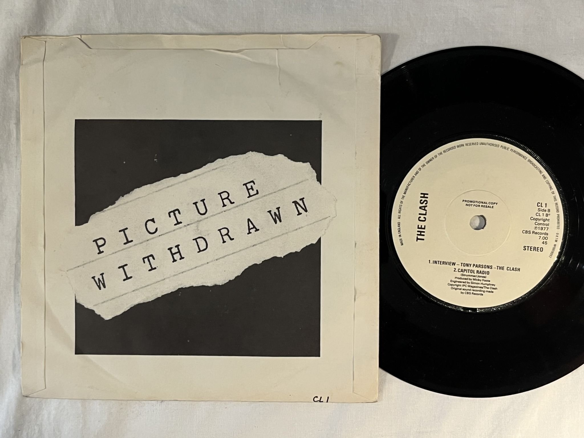 Omslagsbild för skivan THE CLASH Capital Radio E.P. 7" promo -77 UK CBS CL1 ** VERY RARE **