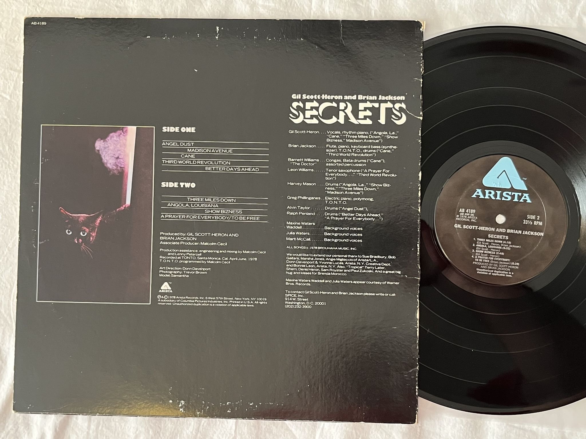 Omslagsbild för skivan GIL SCOTT-HERON & BRIAN JACKSON secrets LP -78 US ARISTA AB 4189