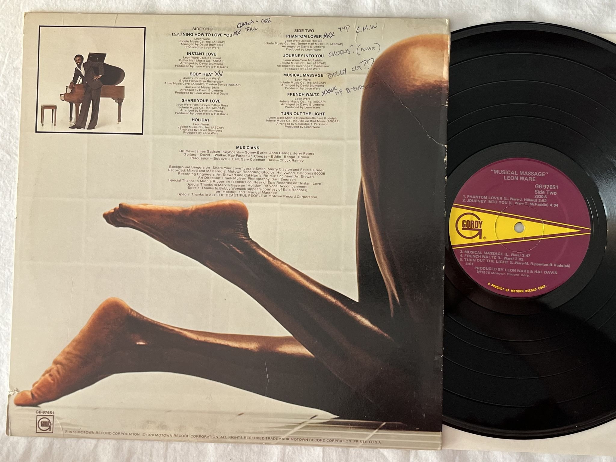 Omslagsbild för skivan LEON WARE musical massage LP -76 US GORDY G6-976S1