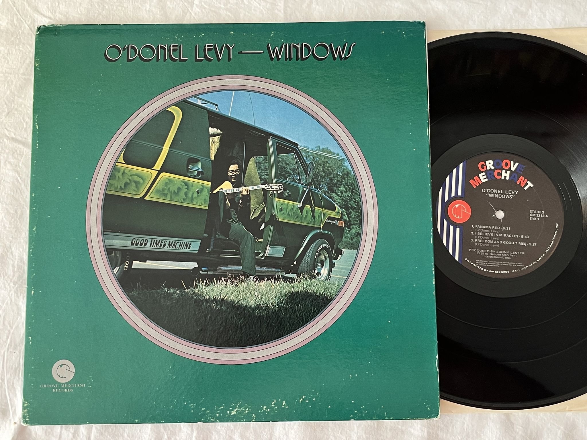 Omslagsbild för skivan O'DONEL LEVY windows LP -76 US GROOVE MERCHANT GM 3313 *** JAZZFUNK ***