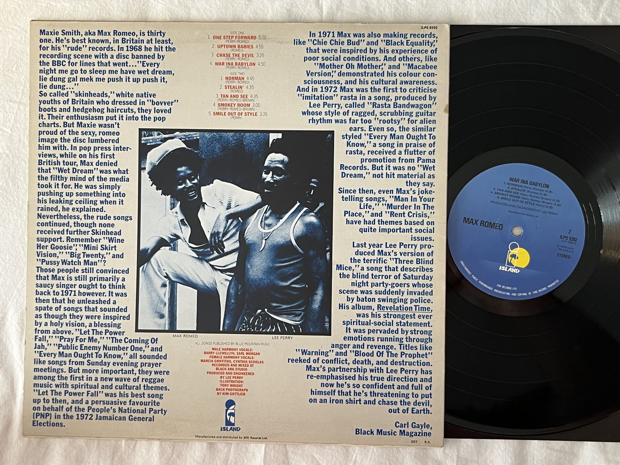 Omslagsbild för skivan MAX ROMEO war ina Babylon LP -76 UK ISLAND ILPS 9392 *** CLASSIC ***