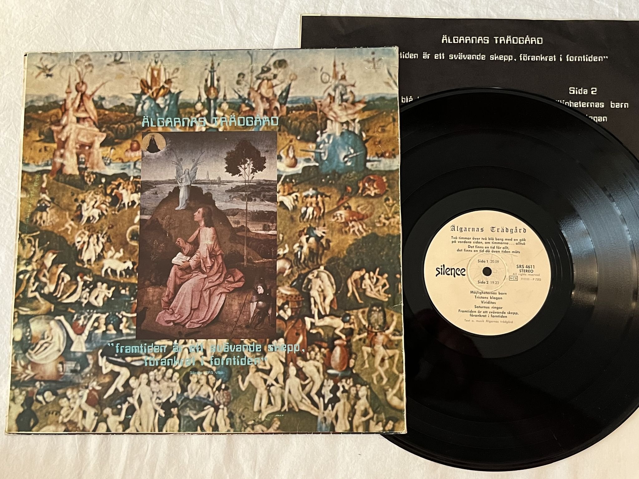 Omslagsbild för skivan ÄLGARNAS TRÄDGÅRD Framtiden Är Ett Svävande Skepp LP -72 SILENCE SRS 4611