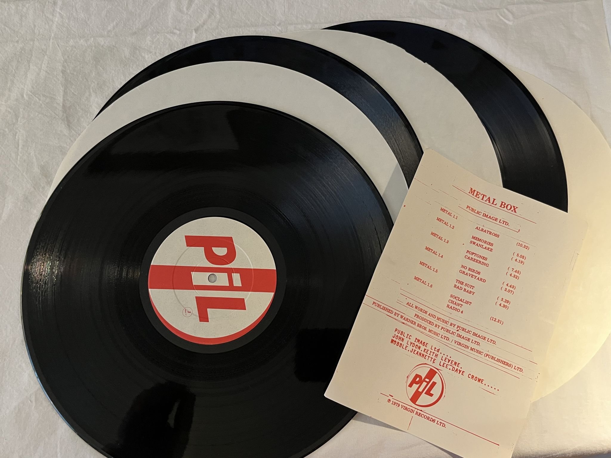 Omslagsbild för skivan PIL Metal Box 3x12"VINYL -79 VIRGIN METAL 1 *** VERY RARE ***