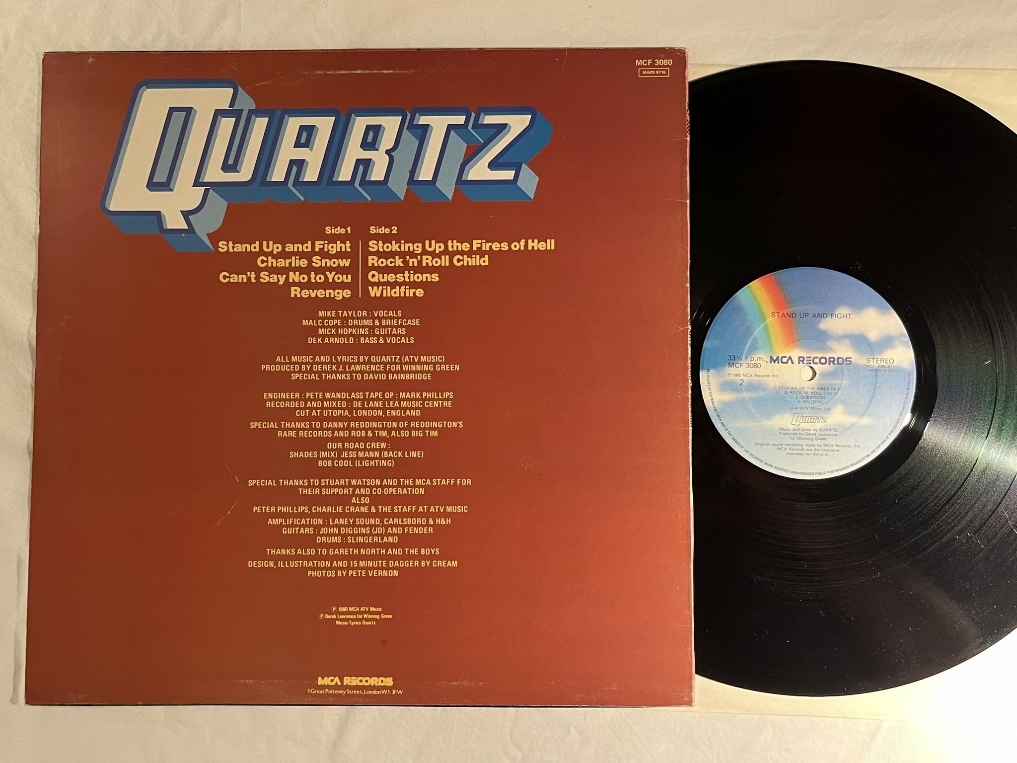 Omslagsbild för skivan QUARTZ Stand Up And Fight LP -80 UK MCA MCF 3080