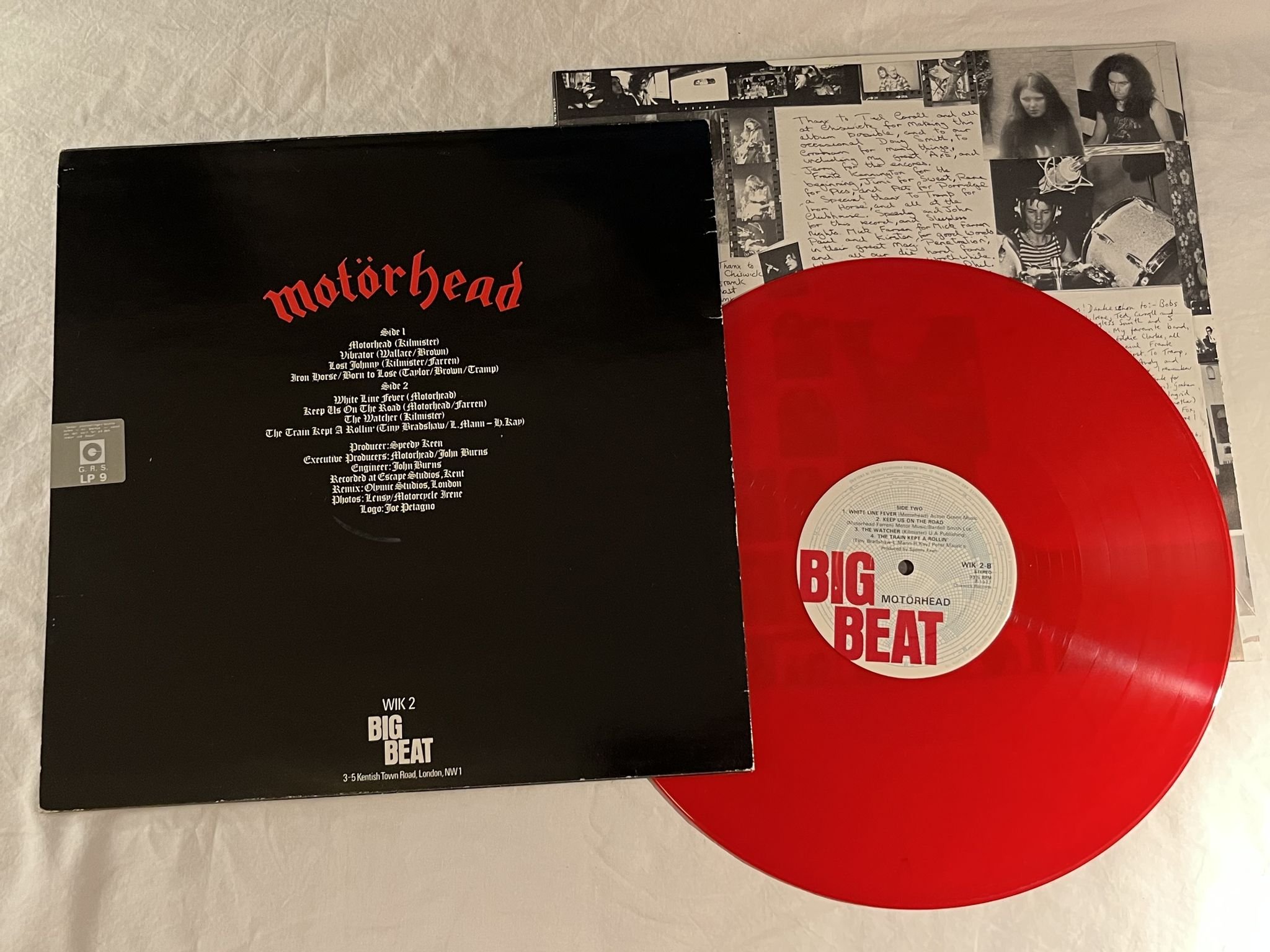 Omslagsbild för skivan MOTÖRHEAD s/t LP -77/81 UK BIG BEAT WIK 2 *** RED VINYL ***