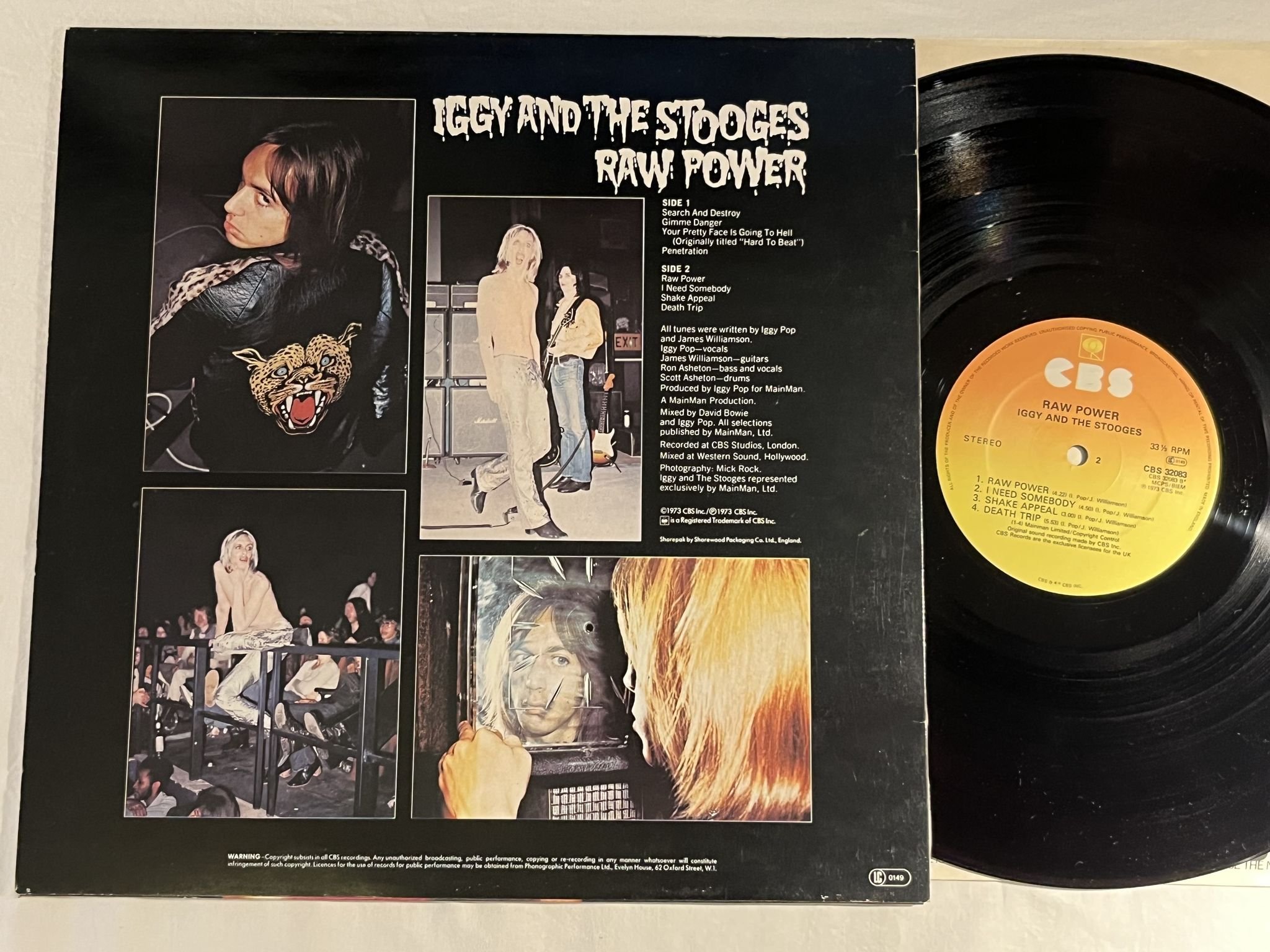 Omslagsbild för skivan IGGY AND THE STOOGES raw power LP UK CBS 32083 *** CLASSIC ***