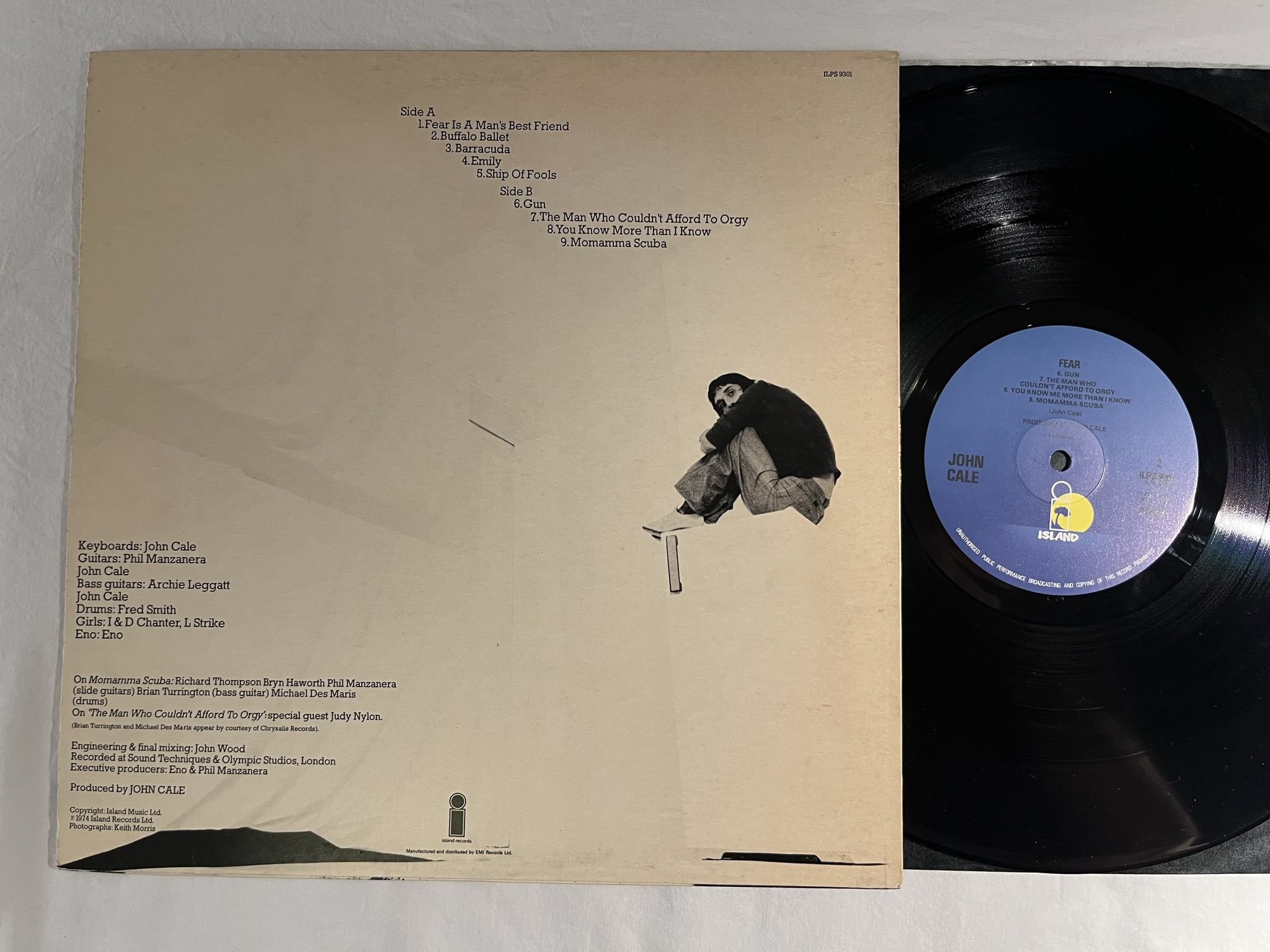 Omslagsbild för skivan JOHN CALE Fear LP -77 UK ISLAND ILPS 9301