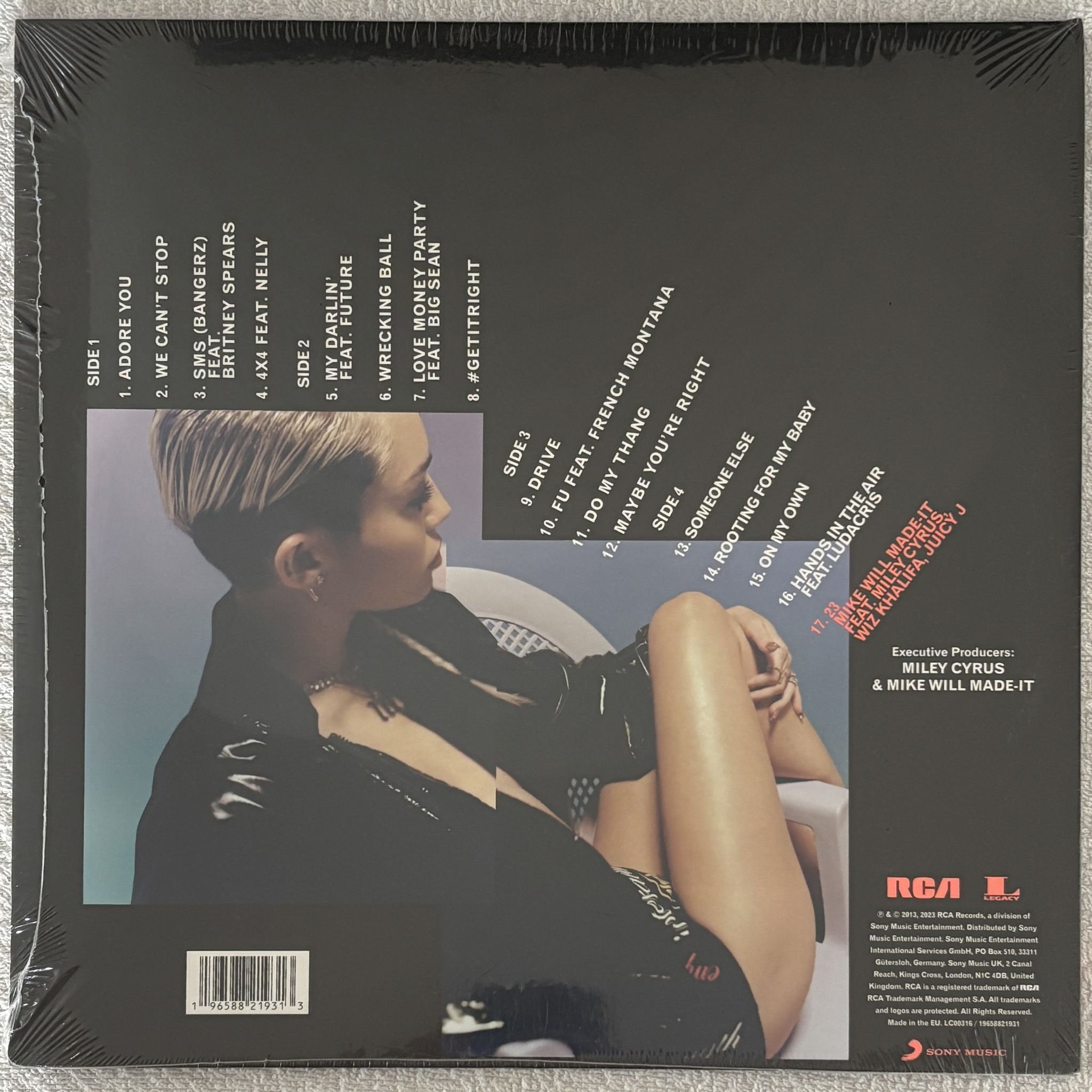 Omslagsbild för skivan MILEY CYRUS bangerz 2xLP RCA 19658821931