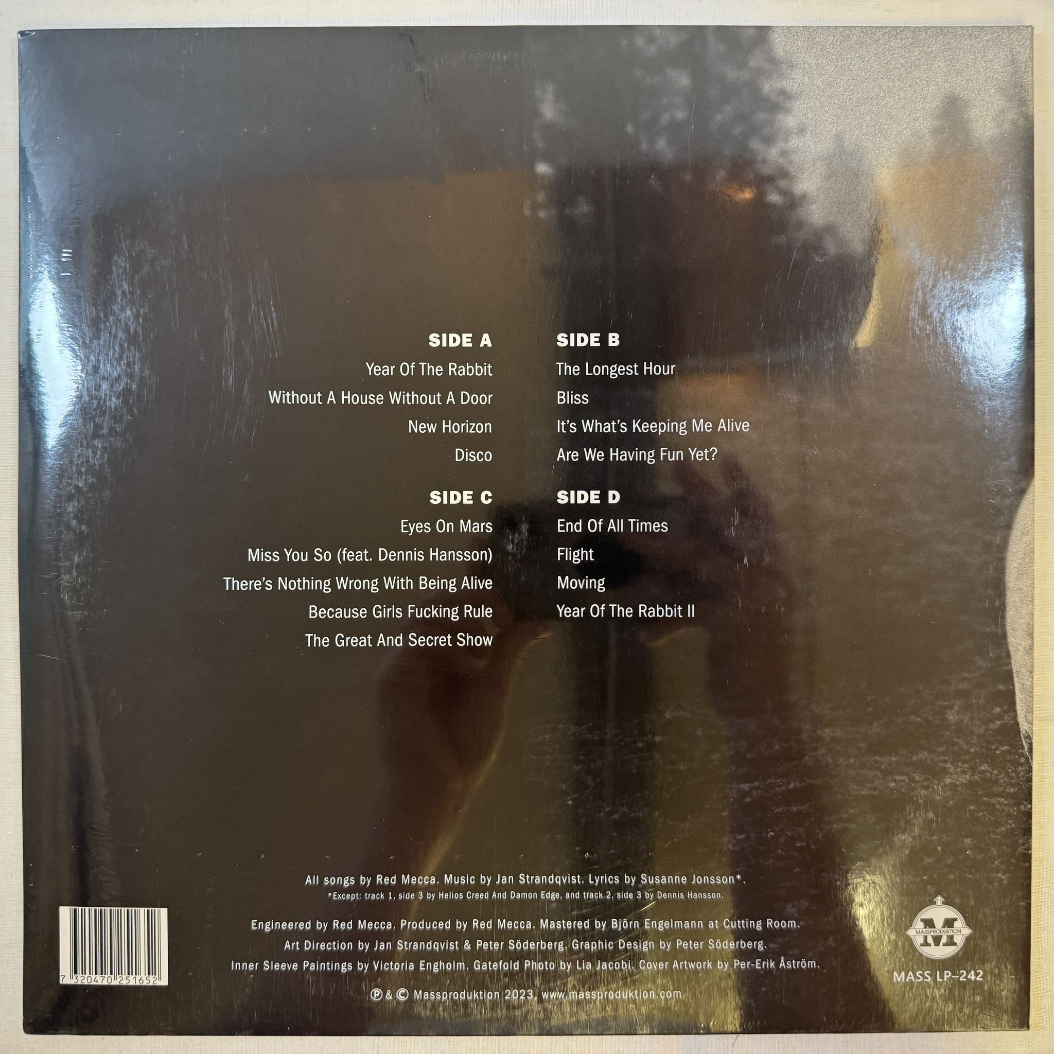 Omslagsbild för skivan RED MECCA stay 2XLP -2023 Massproduktion – Mass LP-242