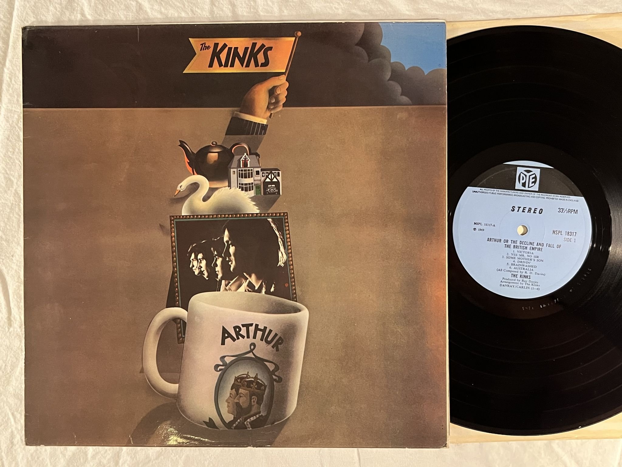 Omslagsbild för skivan THE KINKS Arthur or the decline ... LP -69 UK PYE NSPL 18317