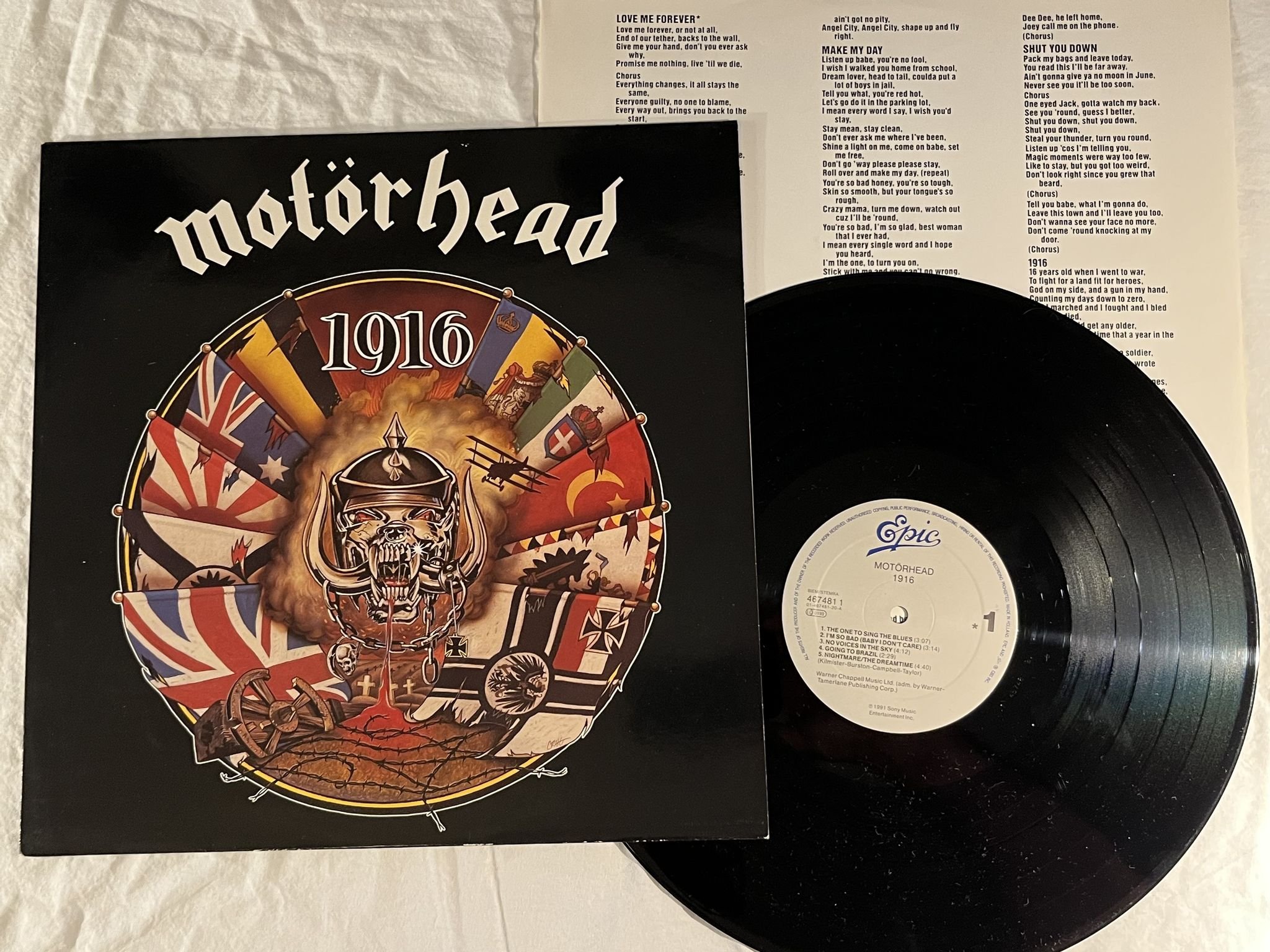 Omslagsbild för skivan MOTÖRHEAD 1916 LP -91 Hol EPIC 467481 1
