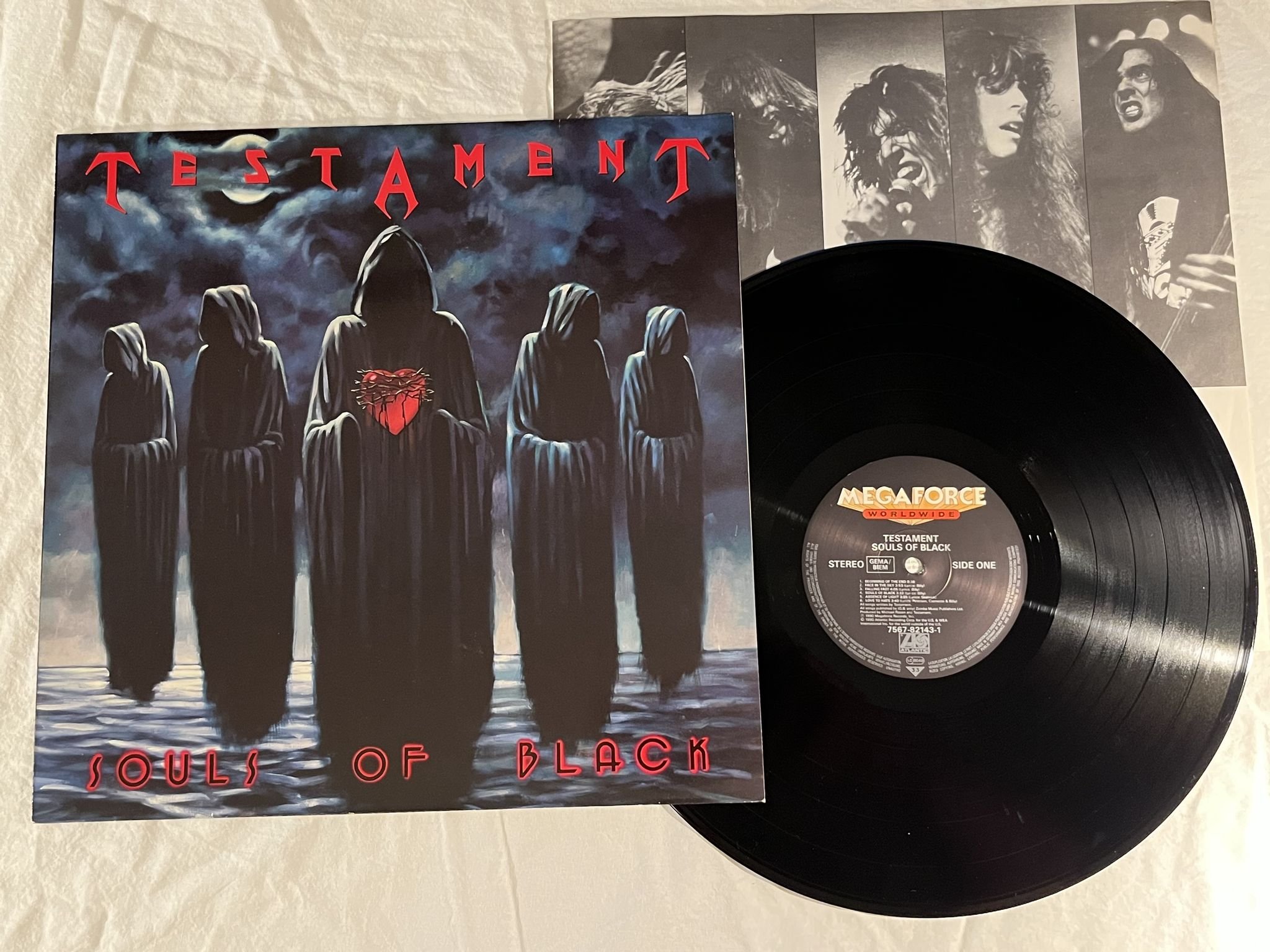 Omslagsbild för skivan TESTAMENT souls of black LP -90 Ger MEGAFORCE 7567 82143-1