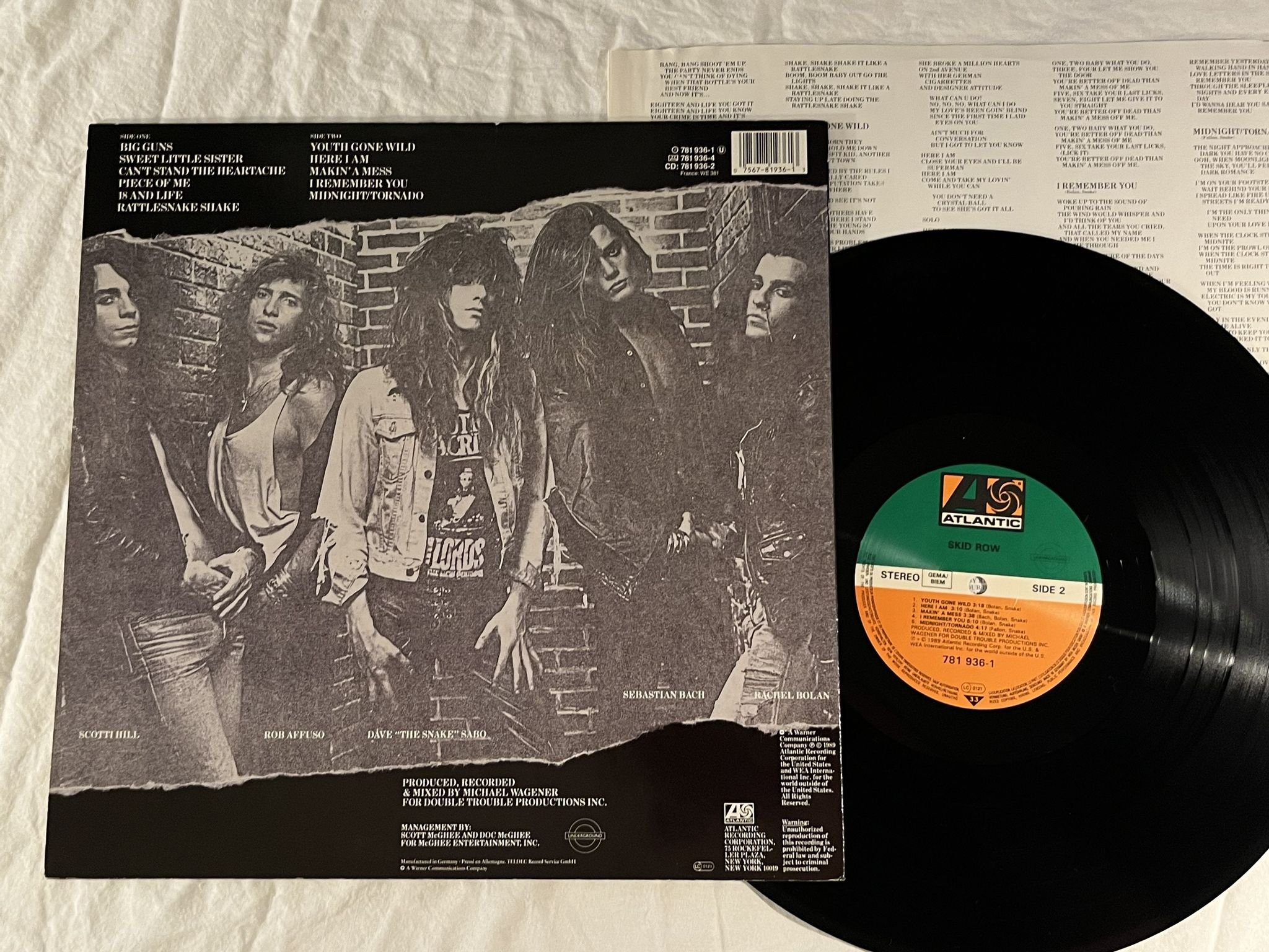 Omslagsbild för skivan SKID ROW s/t LP -89 Ger ATLANTIC 781 936-1