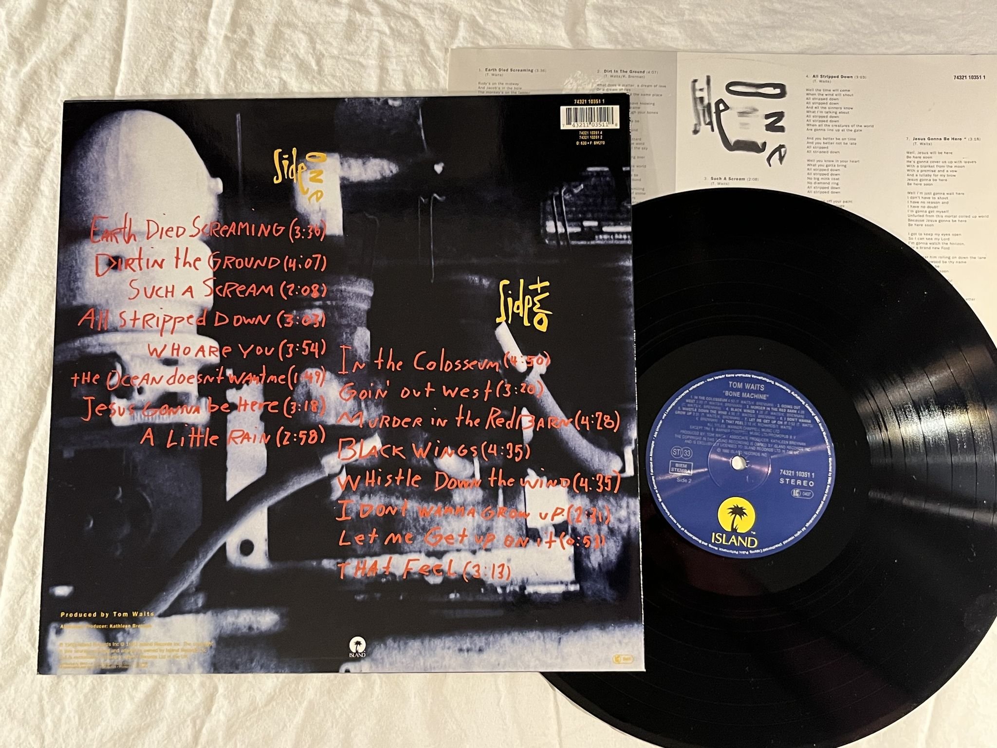 Omslagsbild för skivan TOM WAITS bone machine LP -92 ISLAND 74321 10351 1 *** R A R E ***