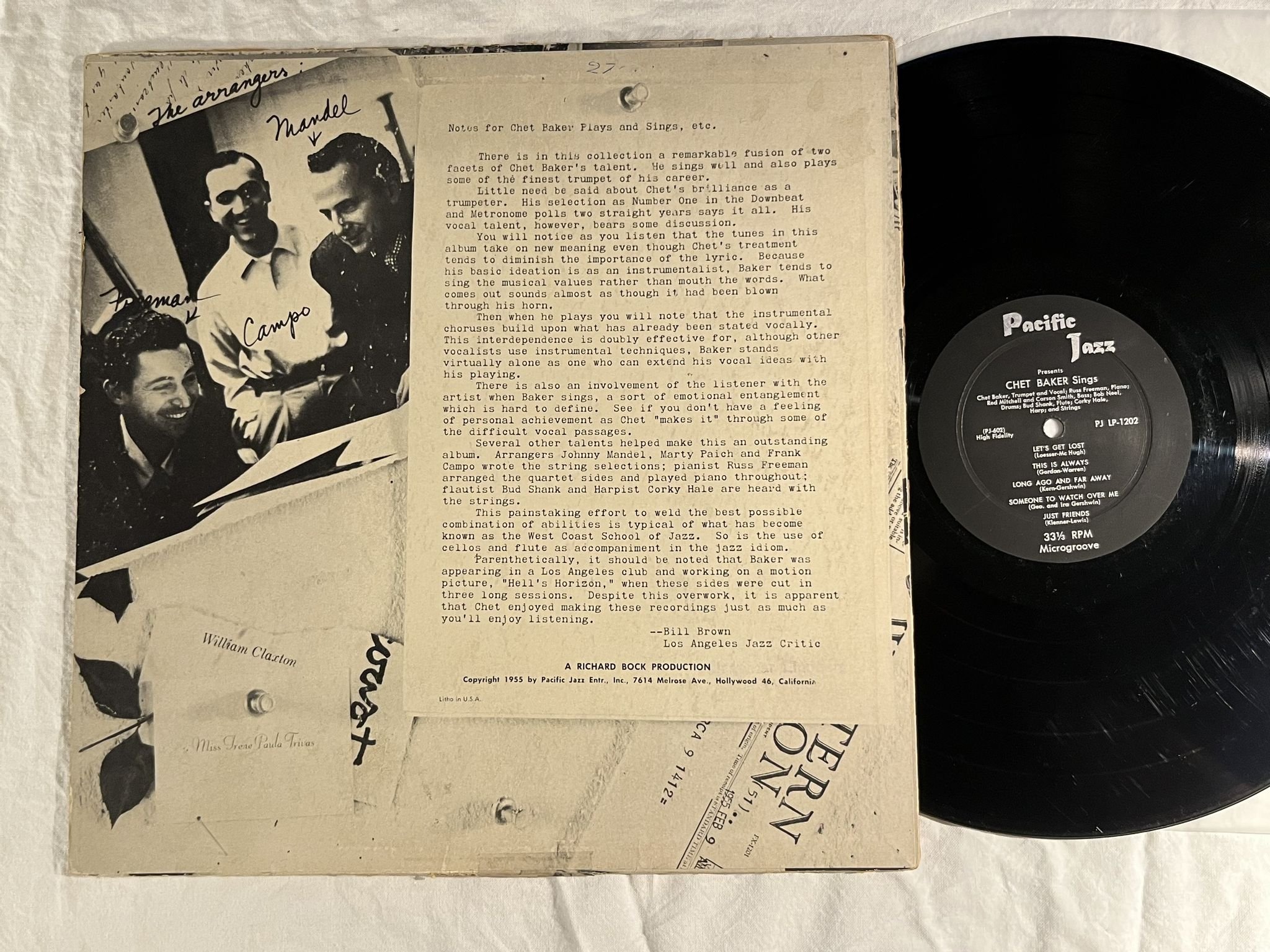 Omslagsbild för skivan CHET BAKER Sings And Plays LP -55 US PACIFIC JAZZ PJ-1202 ** Deep groove**