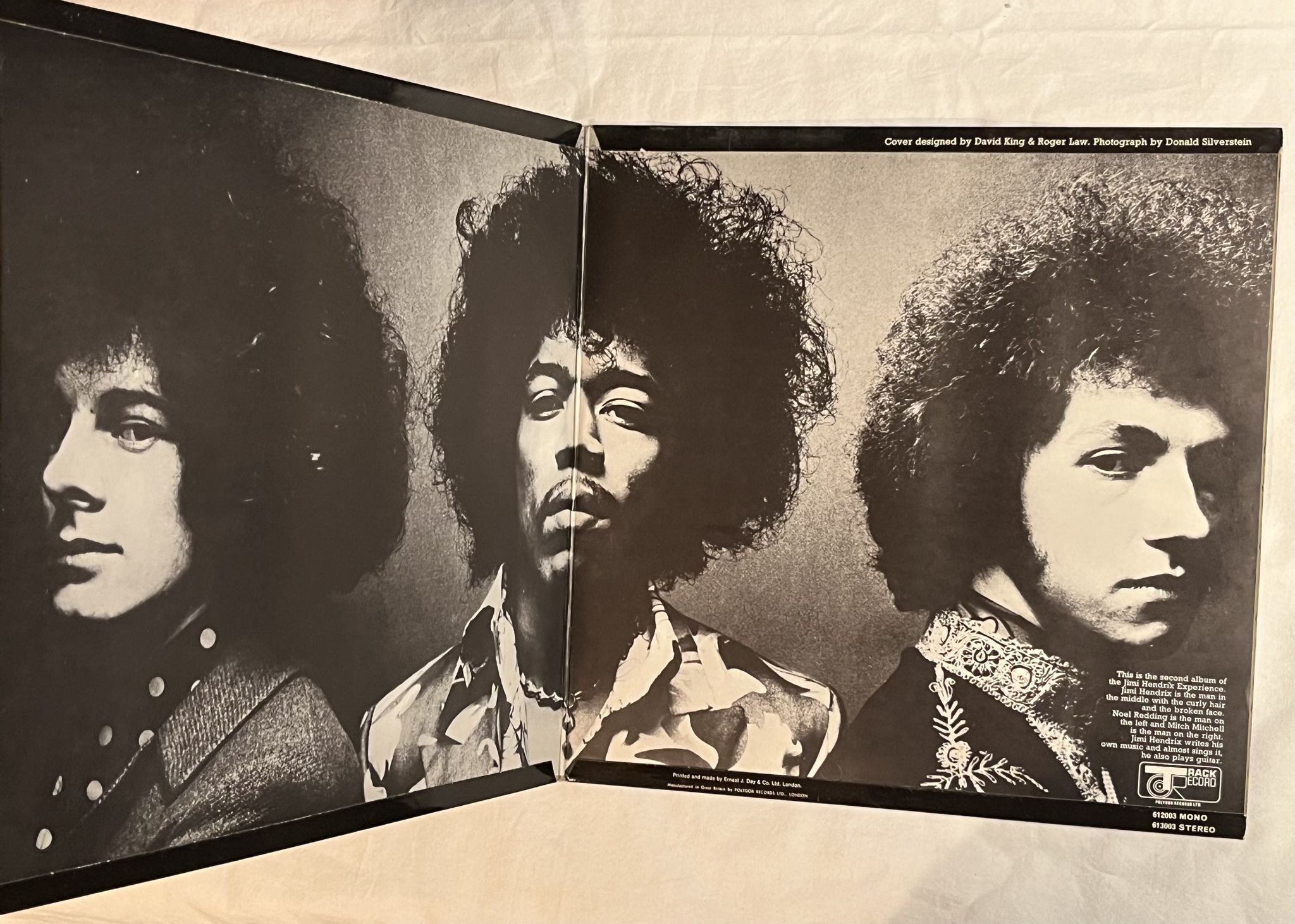 Omslagsbild för skivan THE JIMI HENDRIX EXPERIENCE axis: bold as love LP -67 UK TRACK 613 003 * CLASSIC