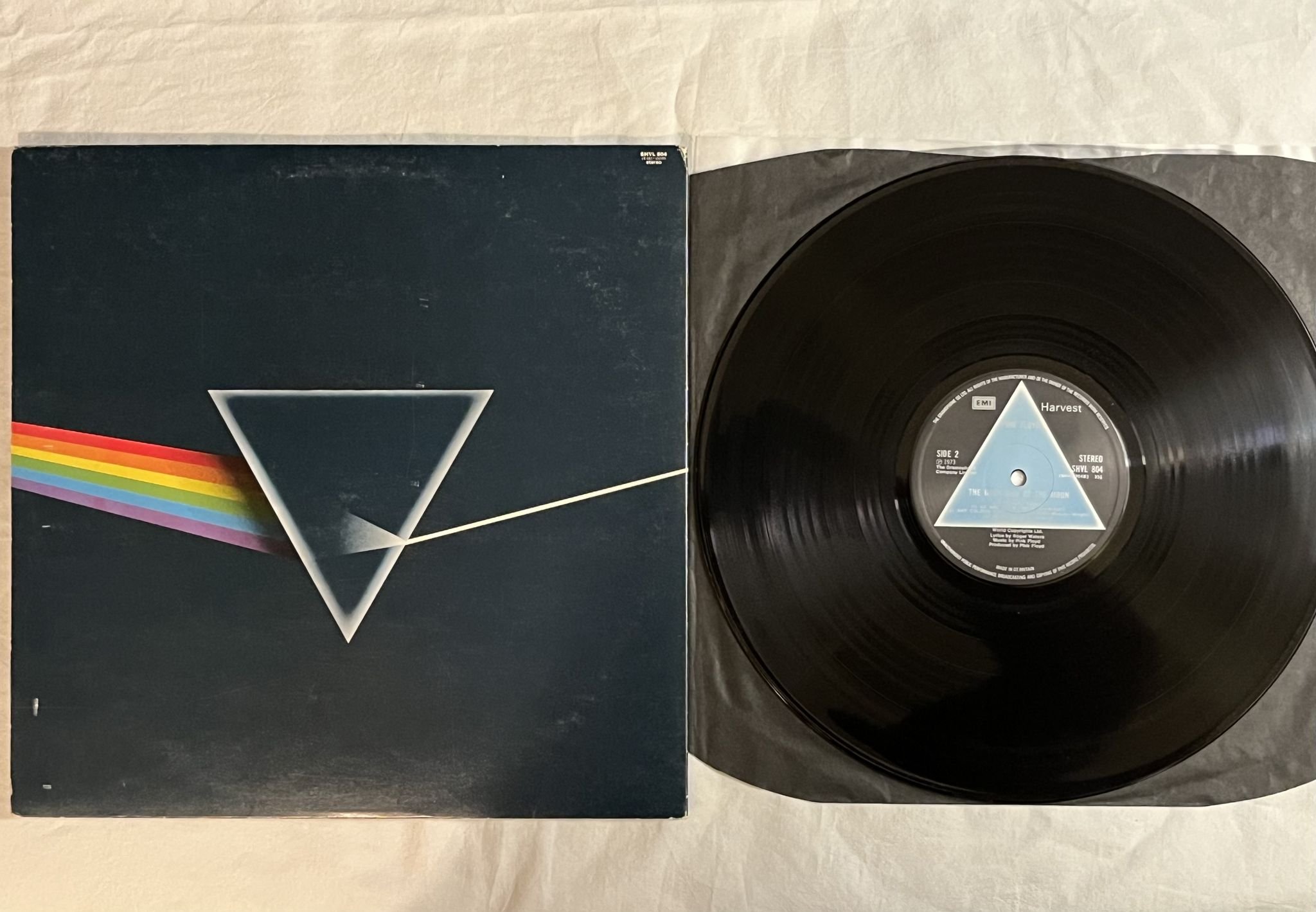 Omslagsbild för skivan PINK FLOYD dark side of the moon LP -73 UK HARVEST SHVL 804 ** Solid Blue **