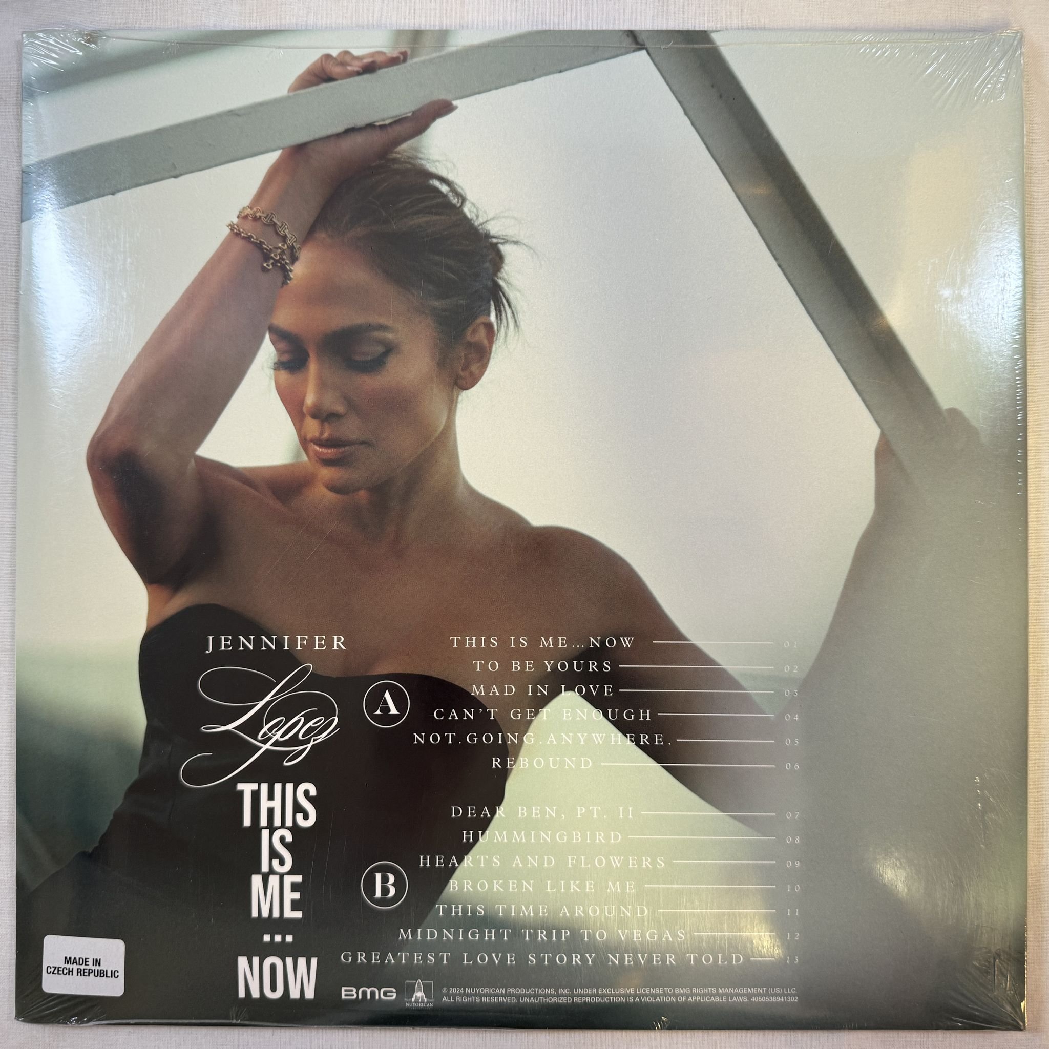 Omslagsbild för skivan JENNIFER LOPEZ this is me... now LP -2024 BMG – 538941301