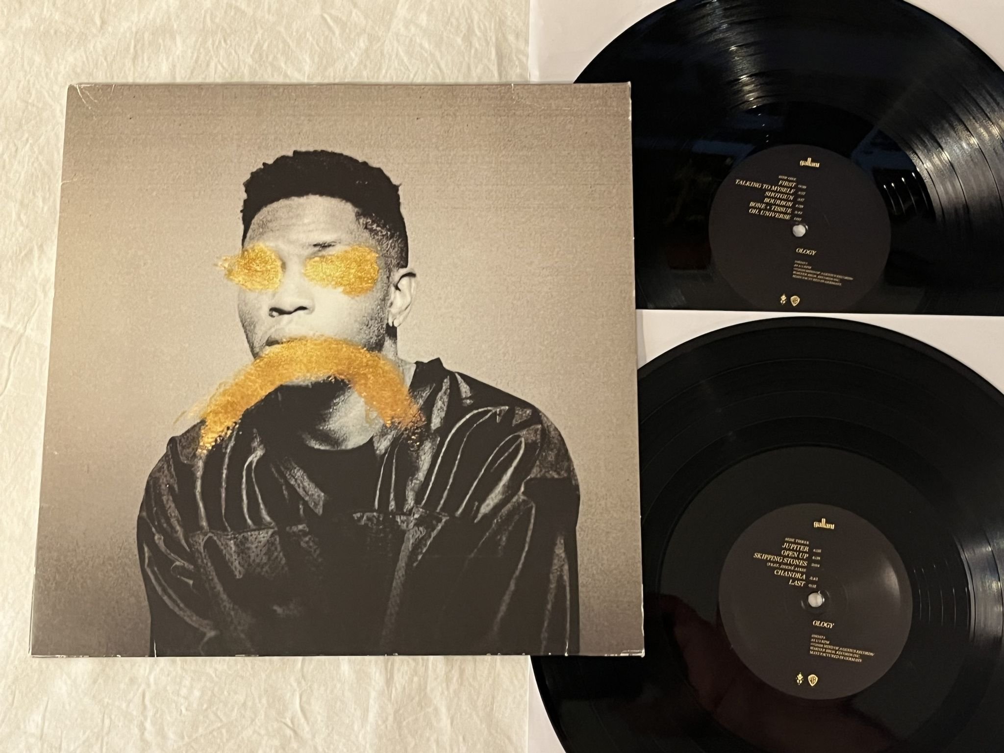 Omslagsbild för skivan GALLANT ology 2xLP 2016 Eu MIND OF A GENIUS 9362-49185-9