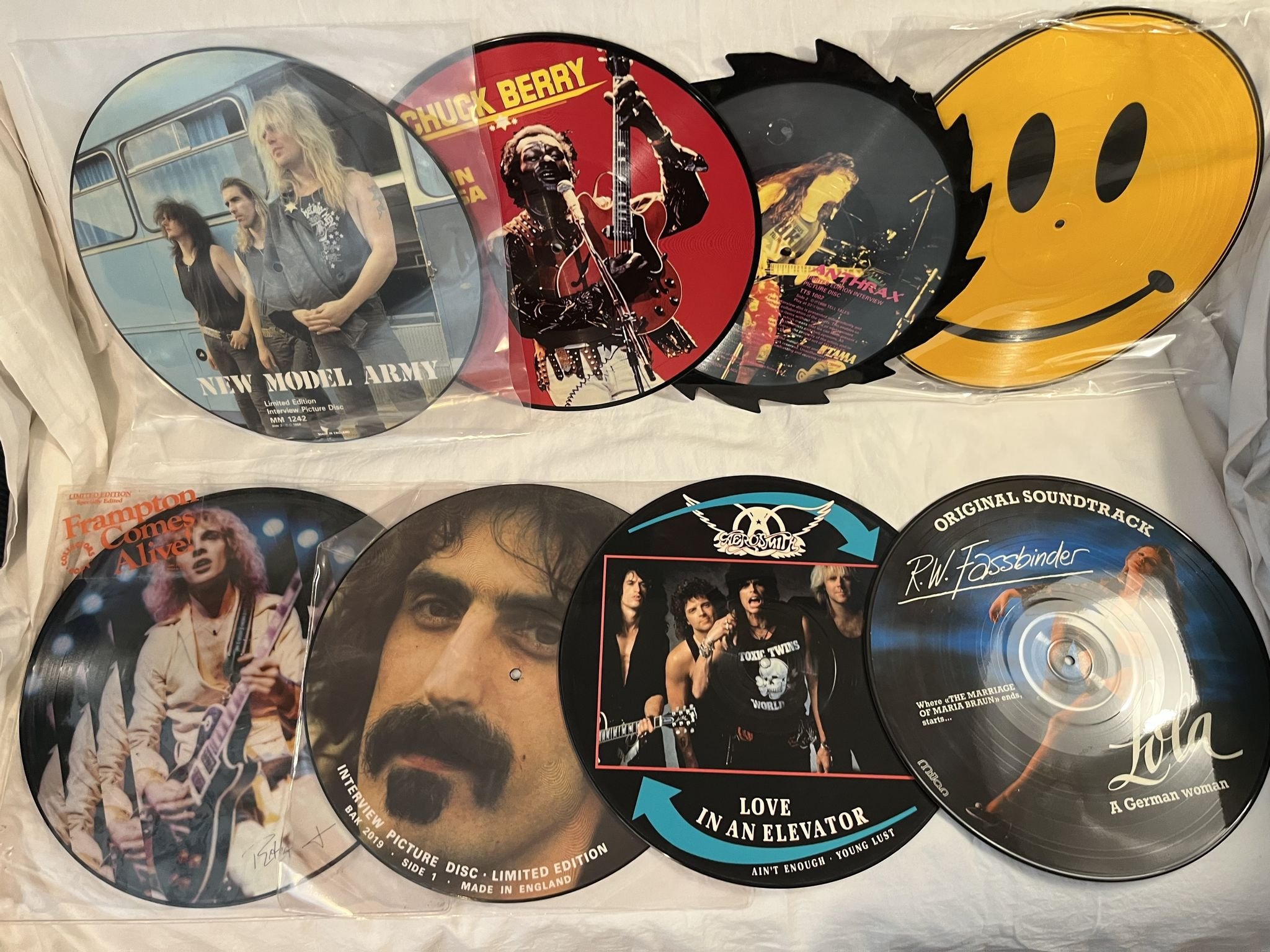 Omslagsbild för skivan 33 stycken Picture discs från Hot Records väggar / Lot 1