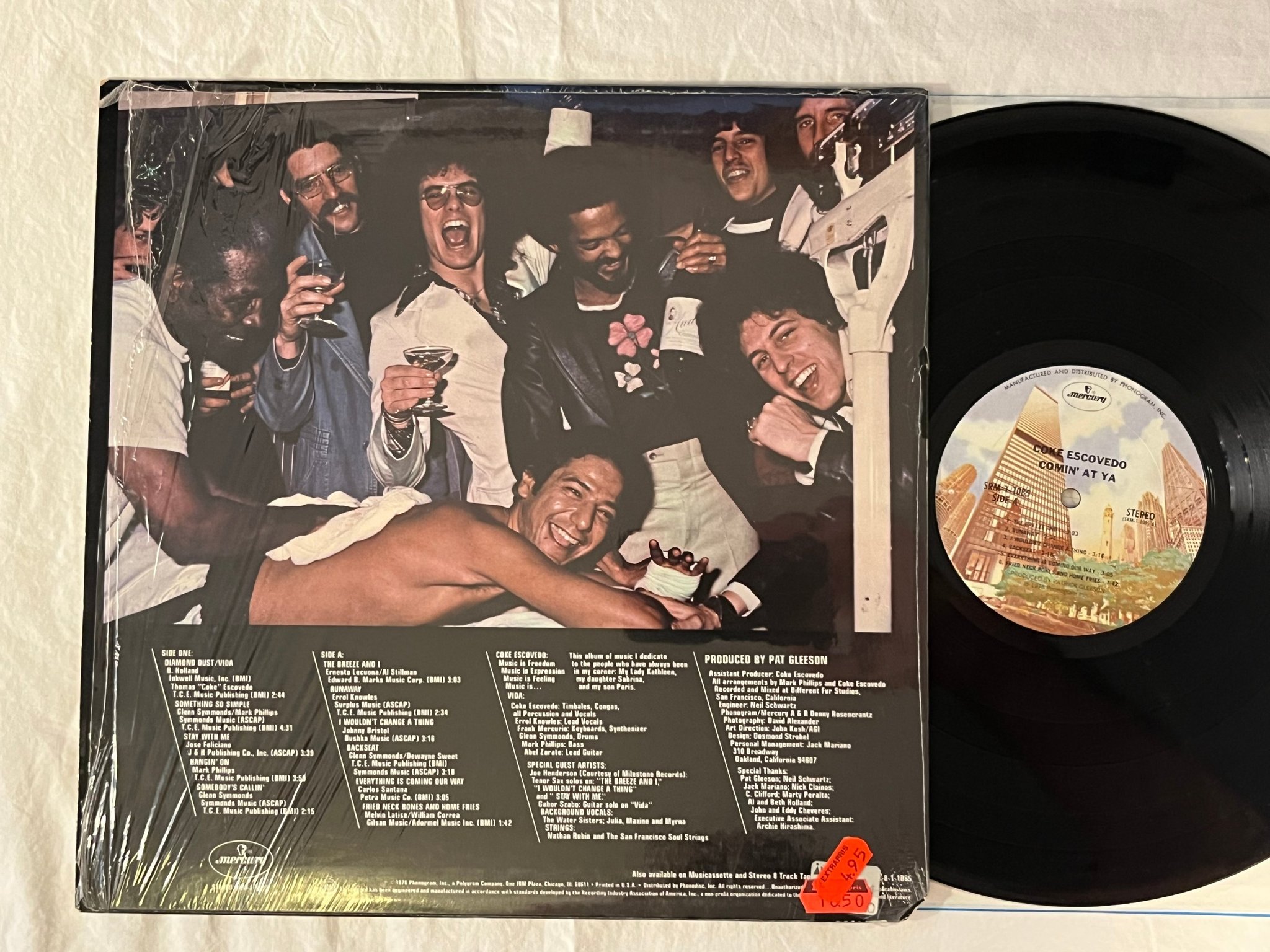 Omslagsbild för skivan COKE ESCOVEDO comin' at ya LP -76 US MERCURY SRM 1-1085 ** I wouldn't change **