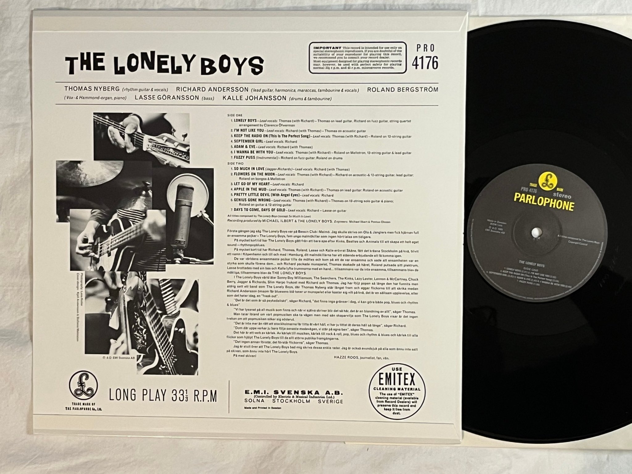 Omslagsbild för skivan THE LONELY BOYS s/t LP -96 Swe PARLOPHONE PRO 4176 *** RARE ALBUM ***