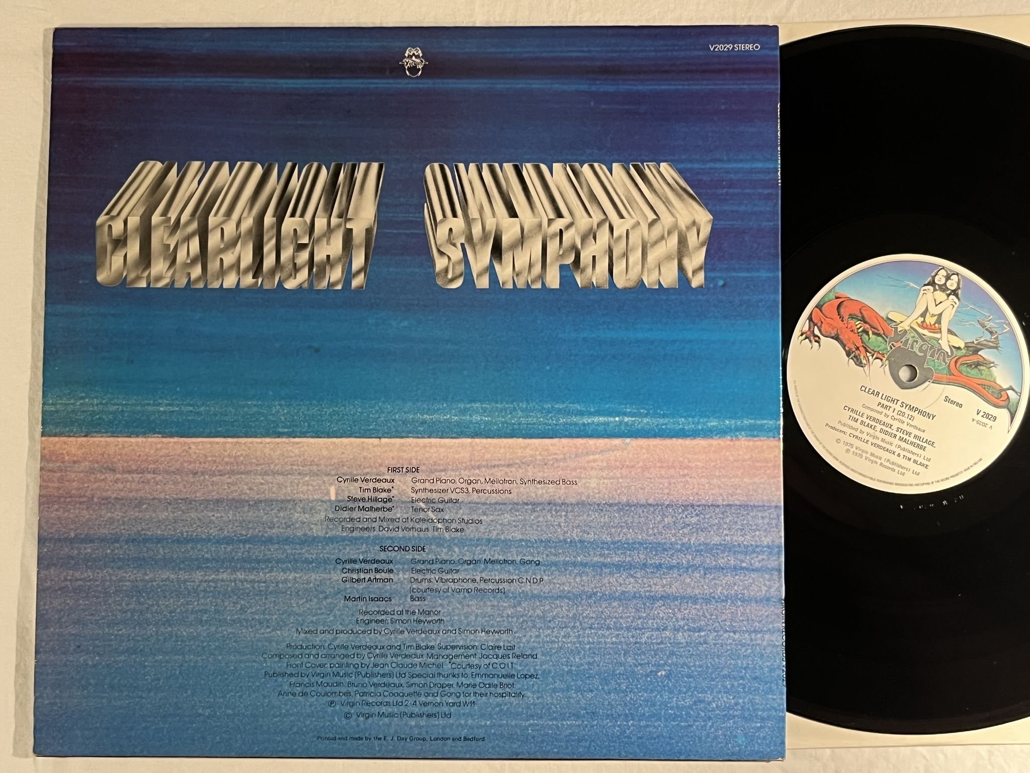 Omslagsbild för skivan CLEAR LIGHT SYMPHONY s/t LP -75 UK VIRGIN V 2029