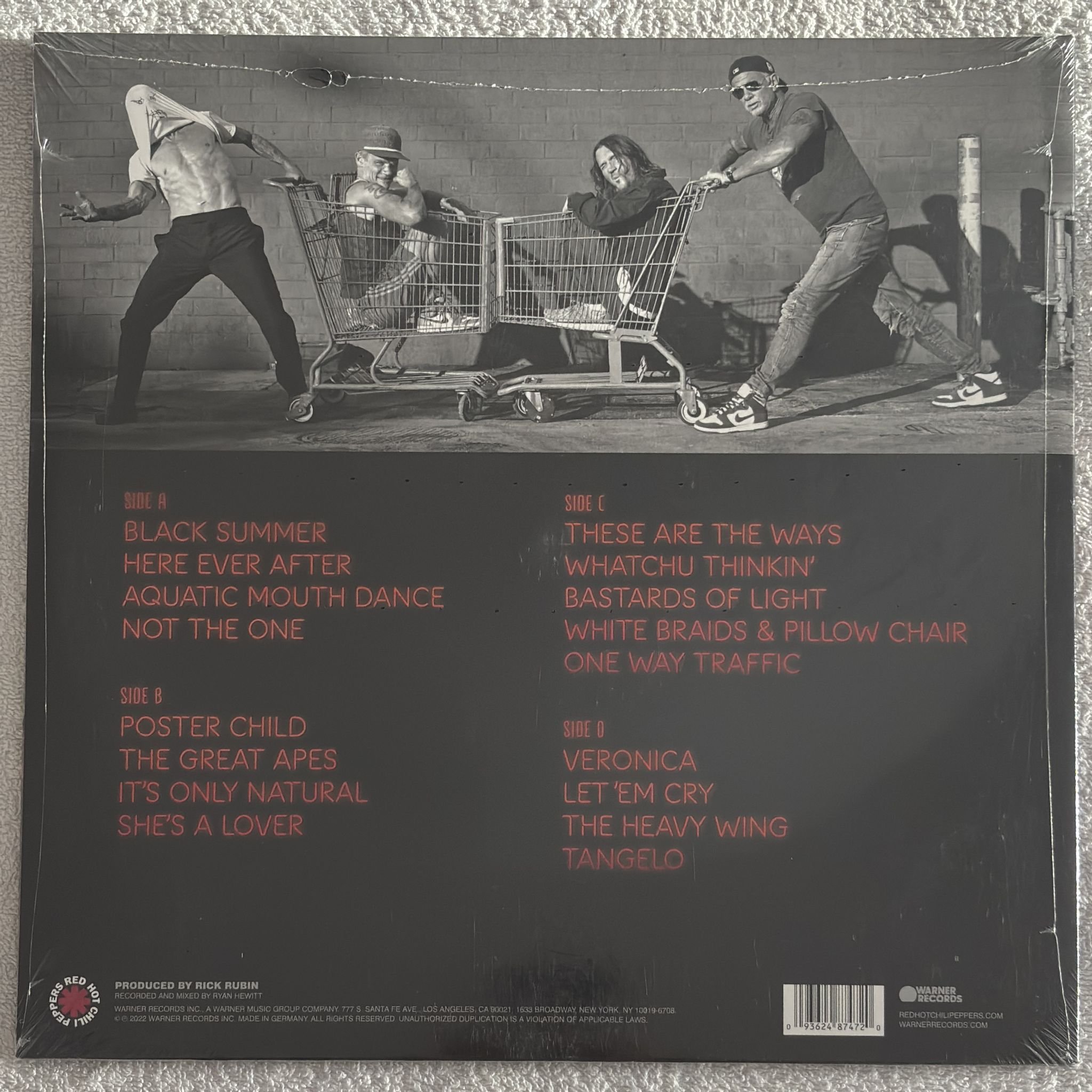 Omslagsbild för skivan RED HOT CHILI PEPPERS Unlimited Love 2xLP Warner Records 093624874720