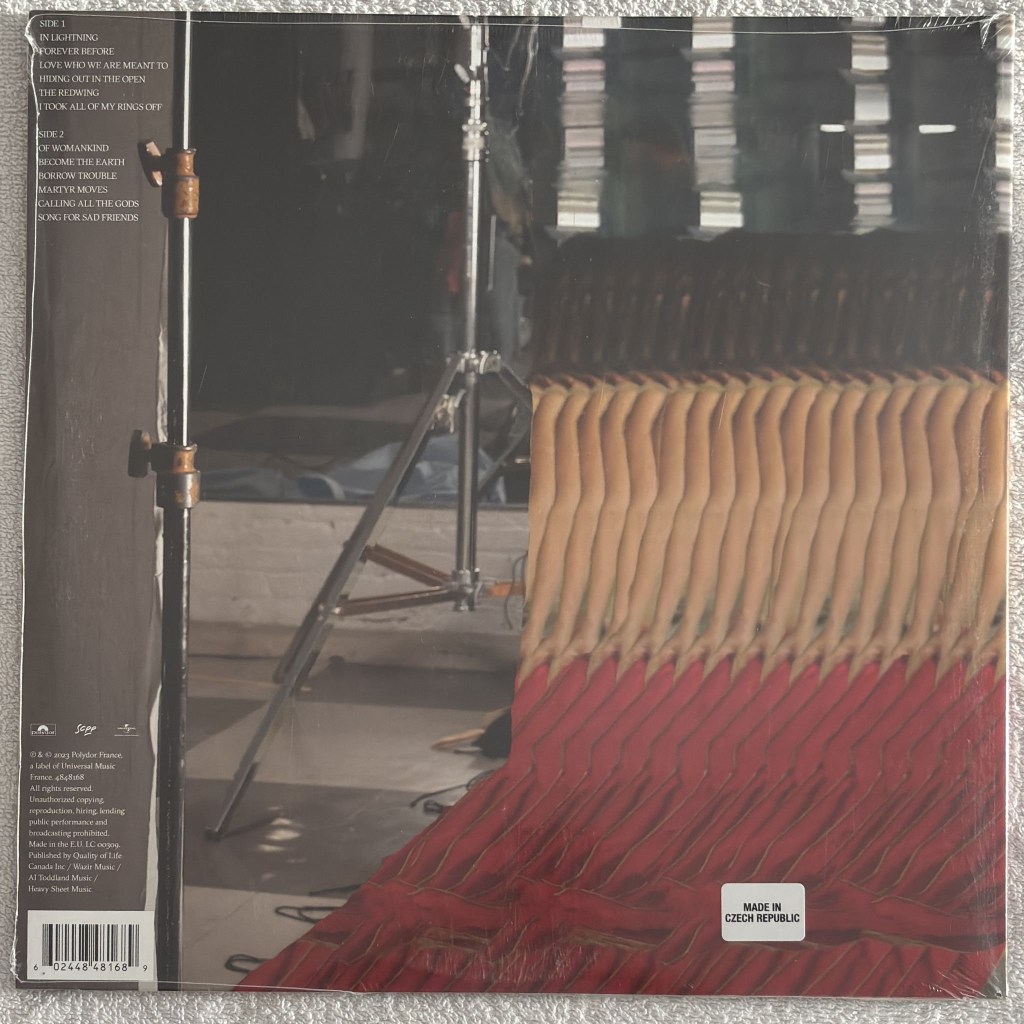 Omslagsbild för skivan FIEST Multitudes LP Polydor 4848168