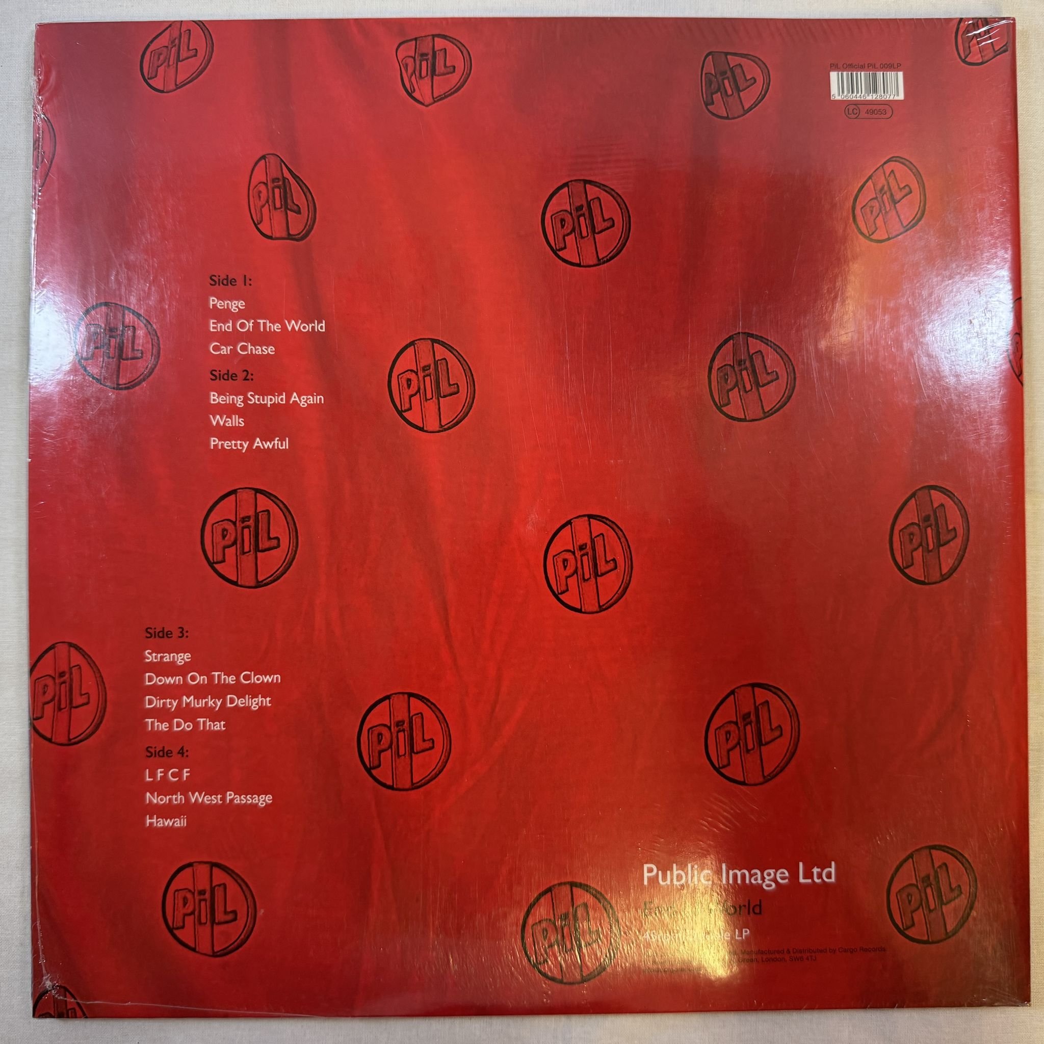 Omslagsbild för skivan PiL end of world 2XLP -2023 PiL 009LP