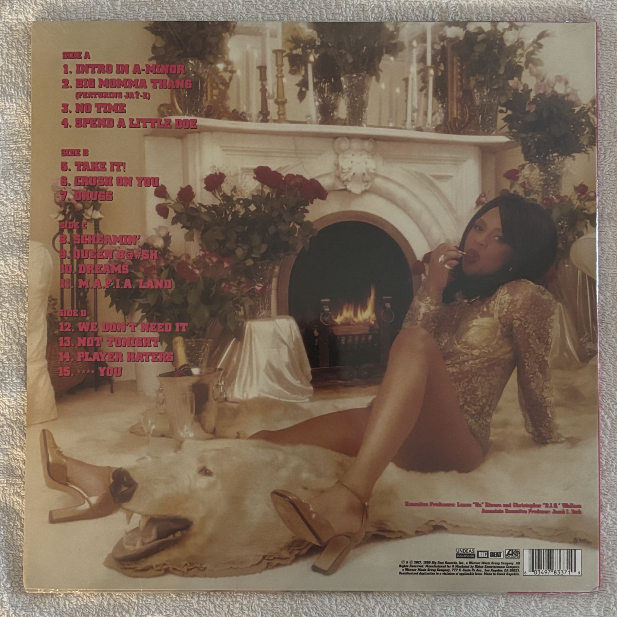 Omslagsbild för skivan LIL' KIM Hard Core 2xLP Atlantic RCV1 92733