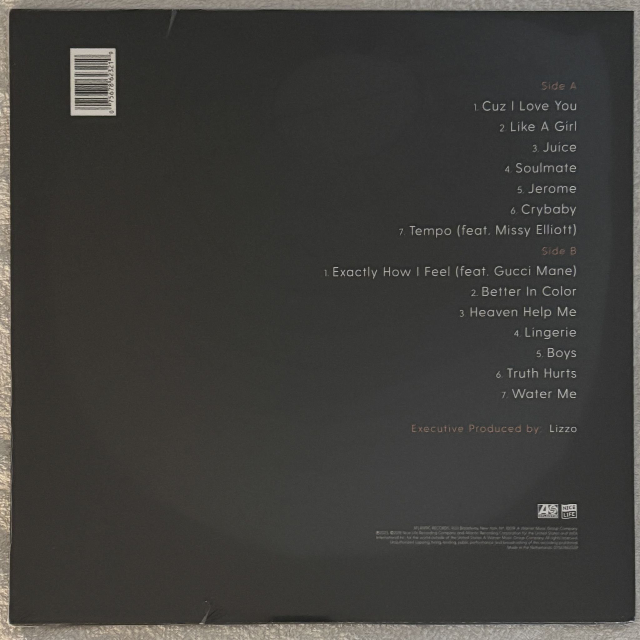 Omslagsbild för skivan LIZZO Cuz I Love You LP Atlantic 75678623219