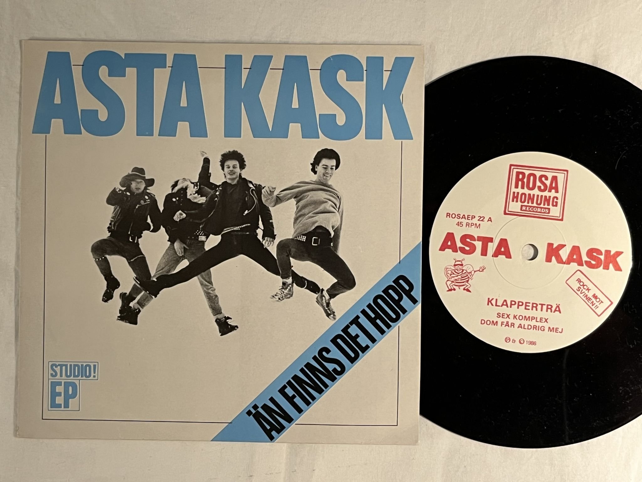 Omslagsbild för skivan ASTA KASK än finns det hopp 7" -86 ROSA HONUNG ROSAEP 22