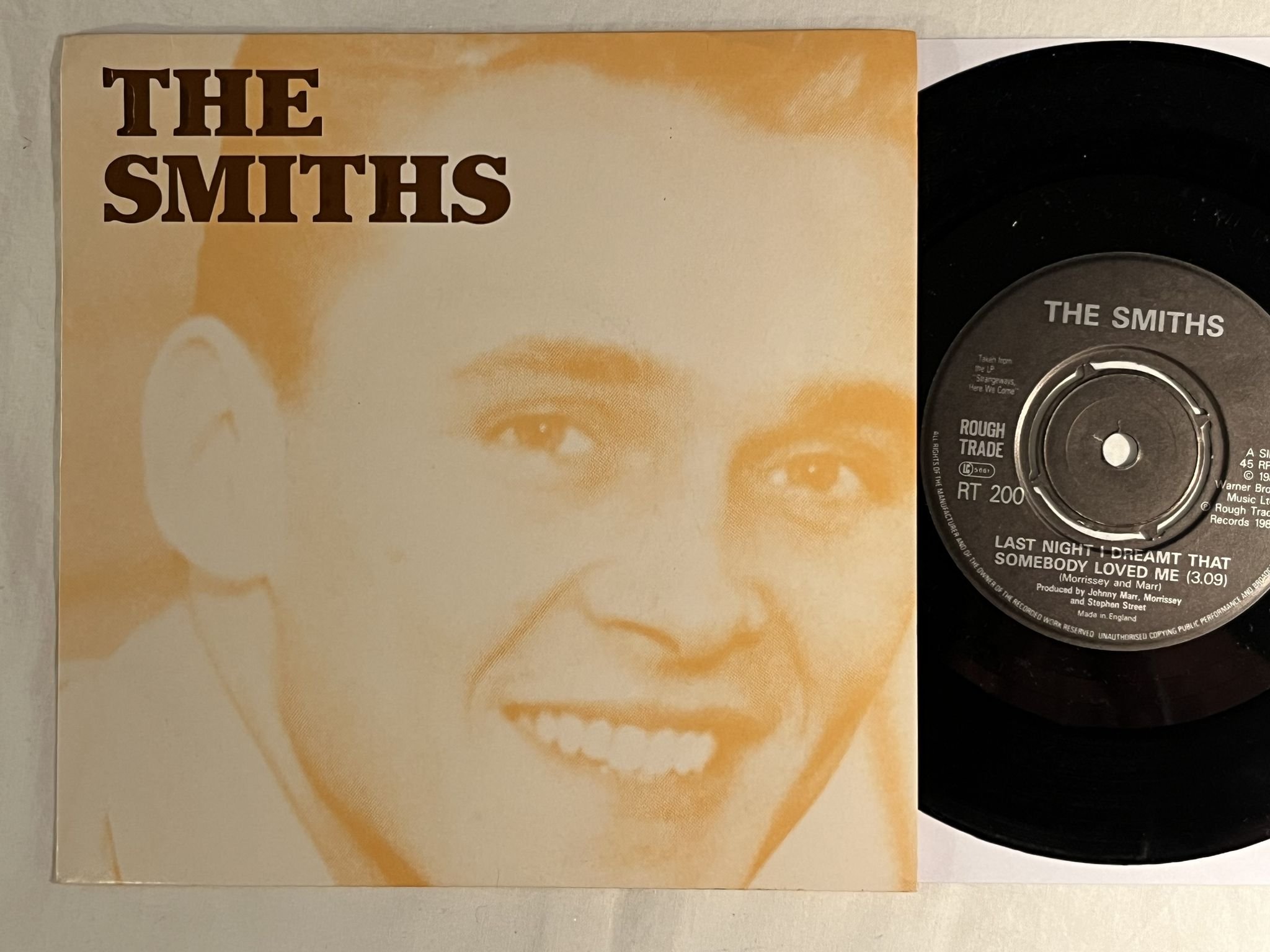 Omslagsbild för skivan THE SMITHS Last Night I Dreamt That Somebody Loved Me 7" -87 ROUGH TRADE RT 200