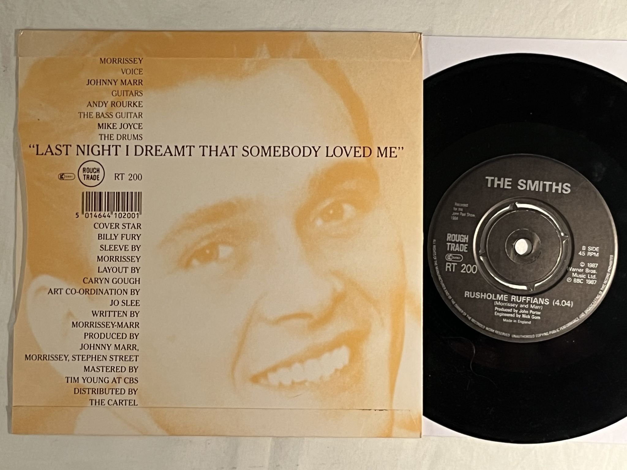 Omslagsbild för skivan THE SMITHS Last Night I Dreamt That Somebody Loved Me 7" -87 ROUGH TRADE RT 200
