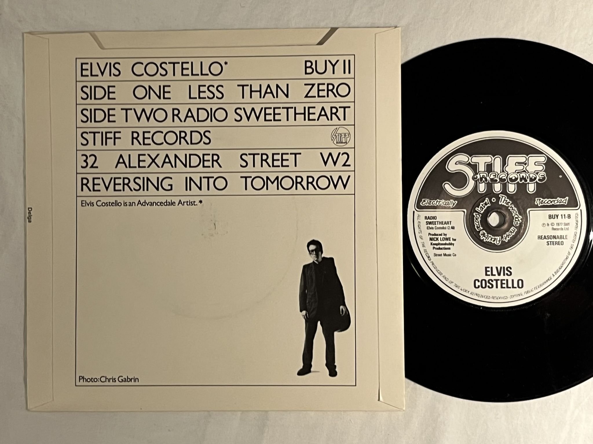 Omslagsbild för skivan ELVIS COSTELLO less than zero 7" -77 UK STIFF BUY 11