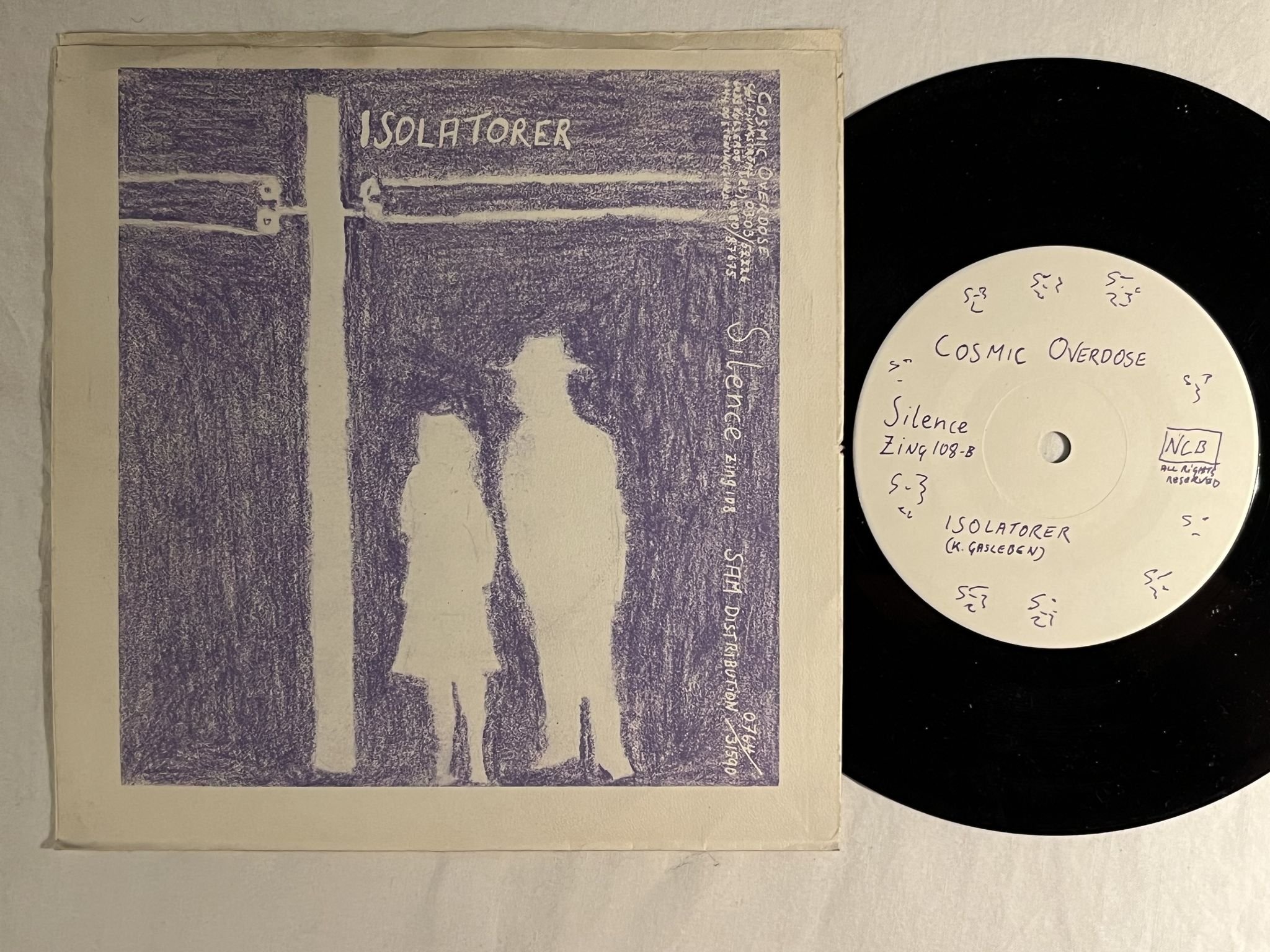 Omslagsbild för skivan COSMIC OVERDOSE observation galen 7" -79 Swe SILENCE zing 108 ** PUNK **