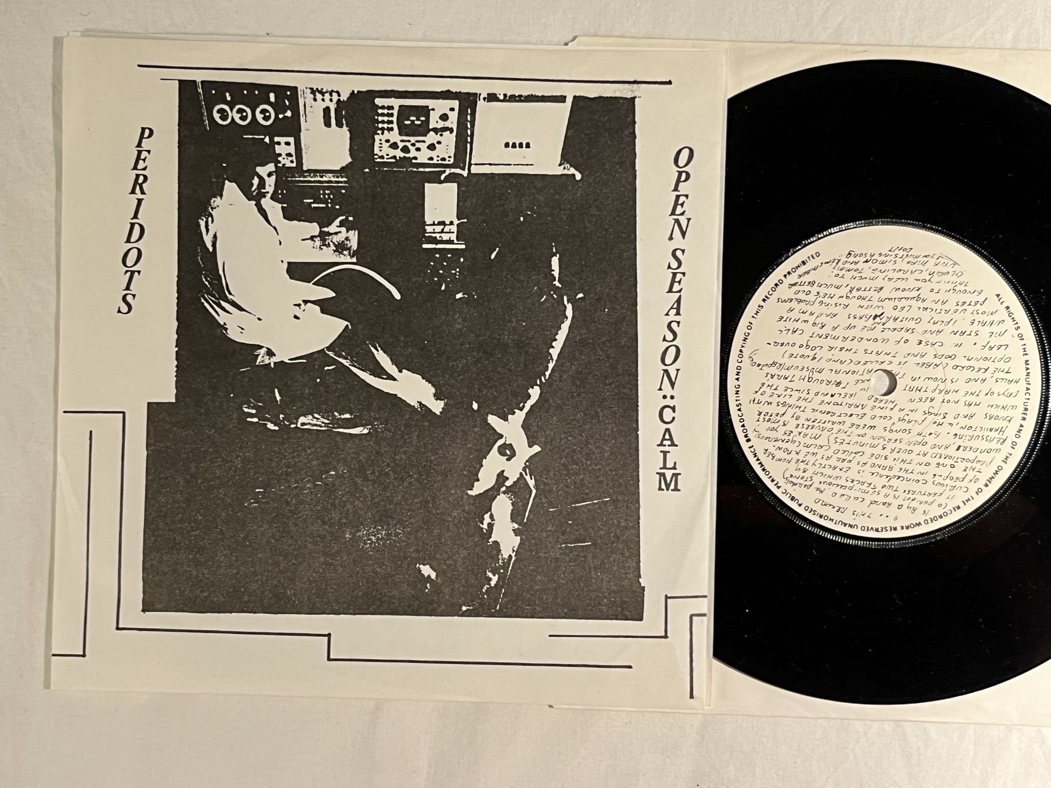 Omslagsbild för skivan PERIDOTS Open Season 7" -81 optional goods OG 01 ** RARE NEW WAVE **