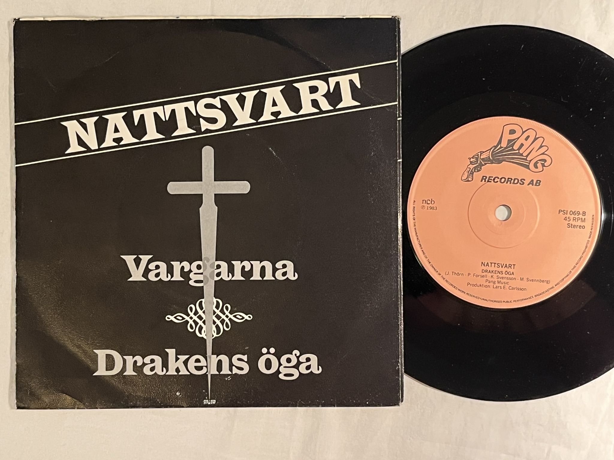 Omslagsbild för skivan NATTSVART vargarna 7" -83 PANG PSI 069 *** Super rare swedish hard rock 45 ***