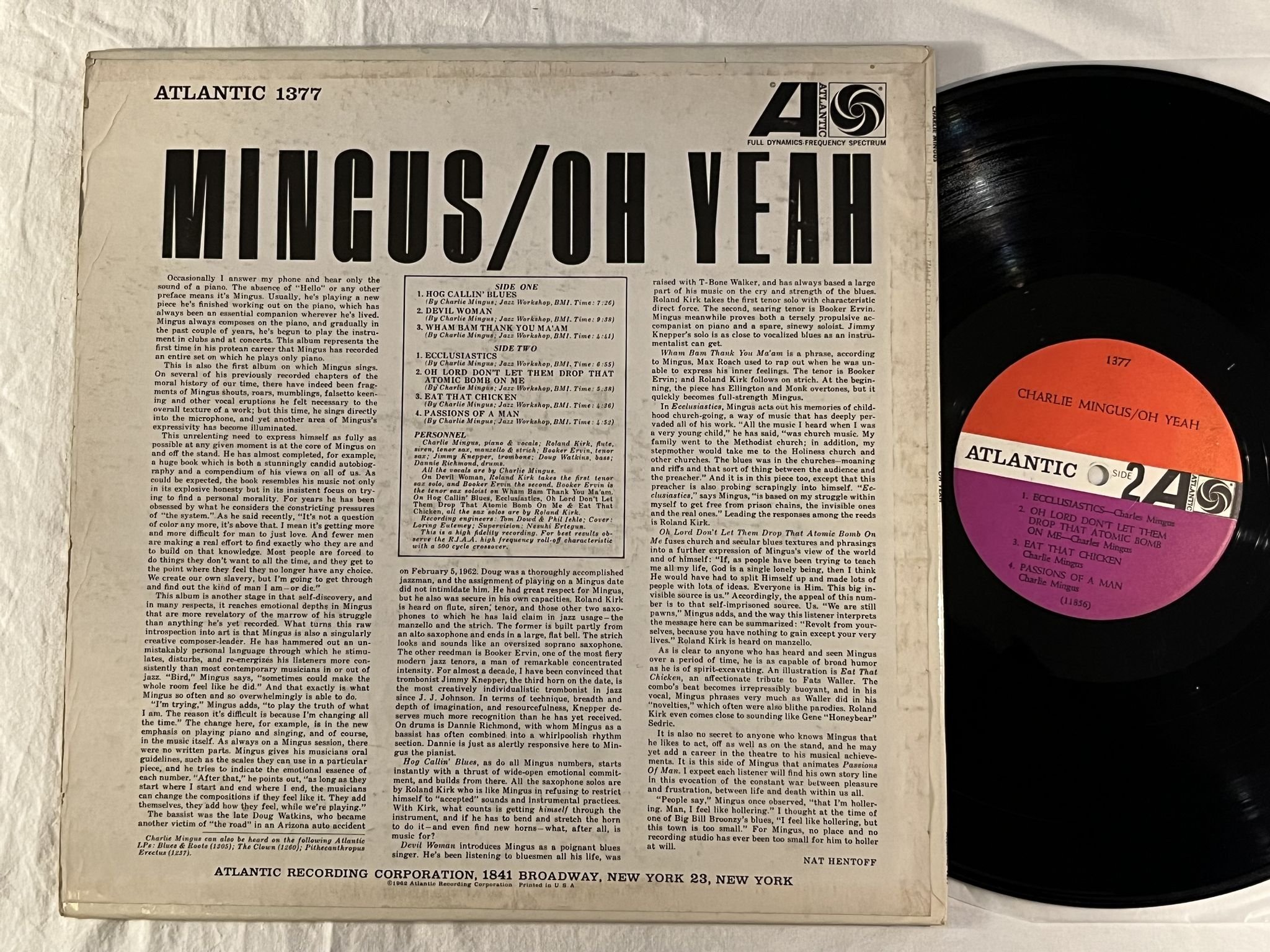 Omslagsbild för skivan CHARLIE MINGUS oh yeah LP -62 US ATLANTIC 1377 *** Classic ***