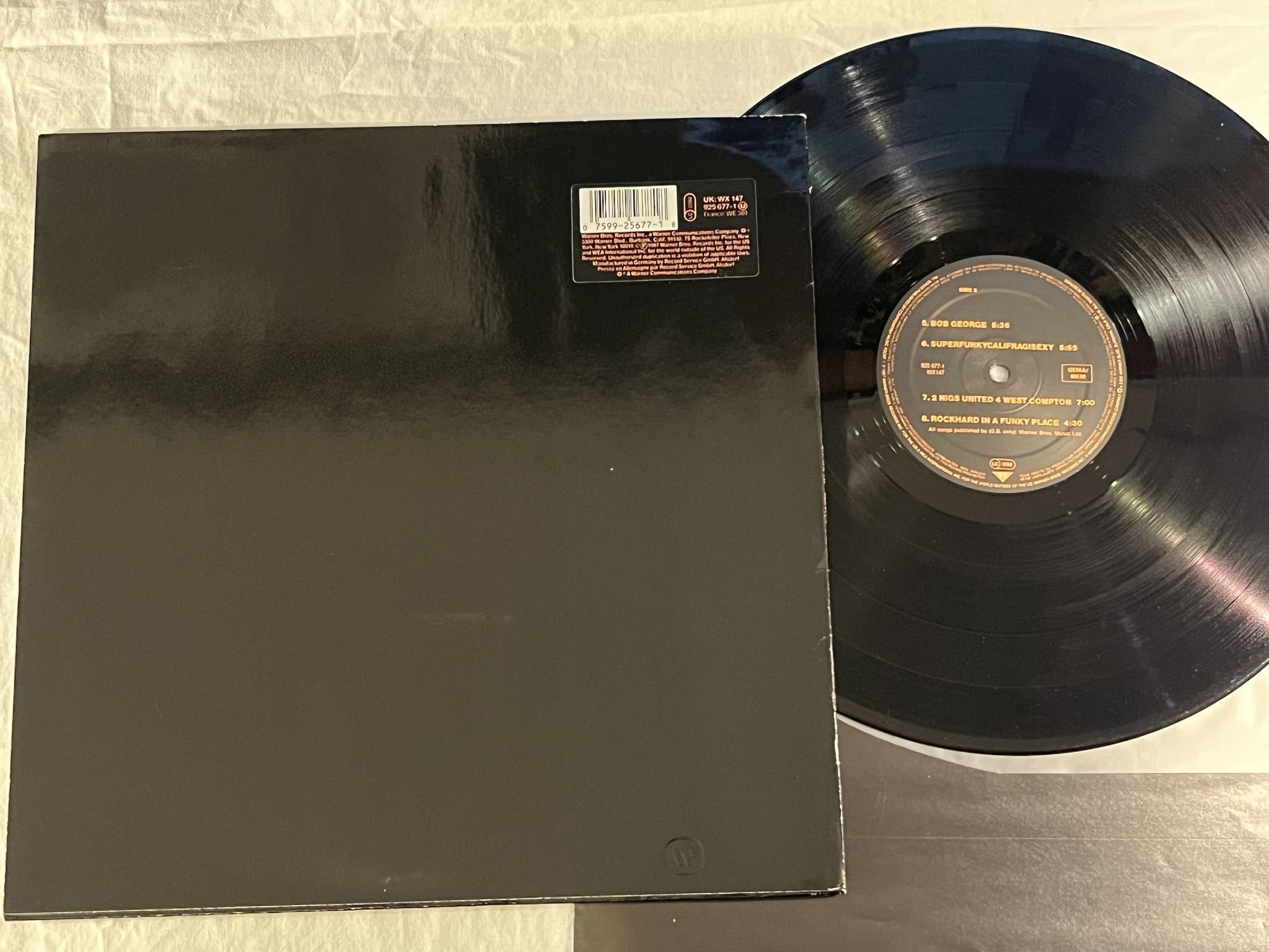 Omslagsbild för skivan PRINCE The Black Album LP -87 *** Mega rare original of this super rare album **