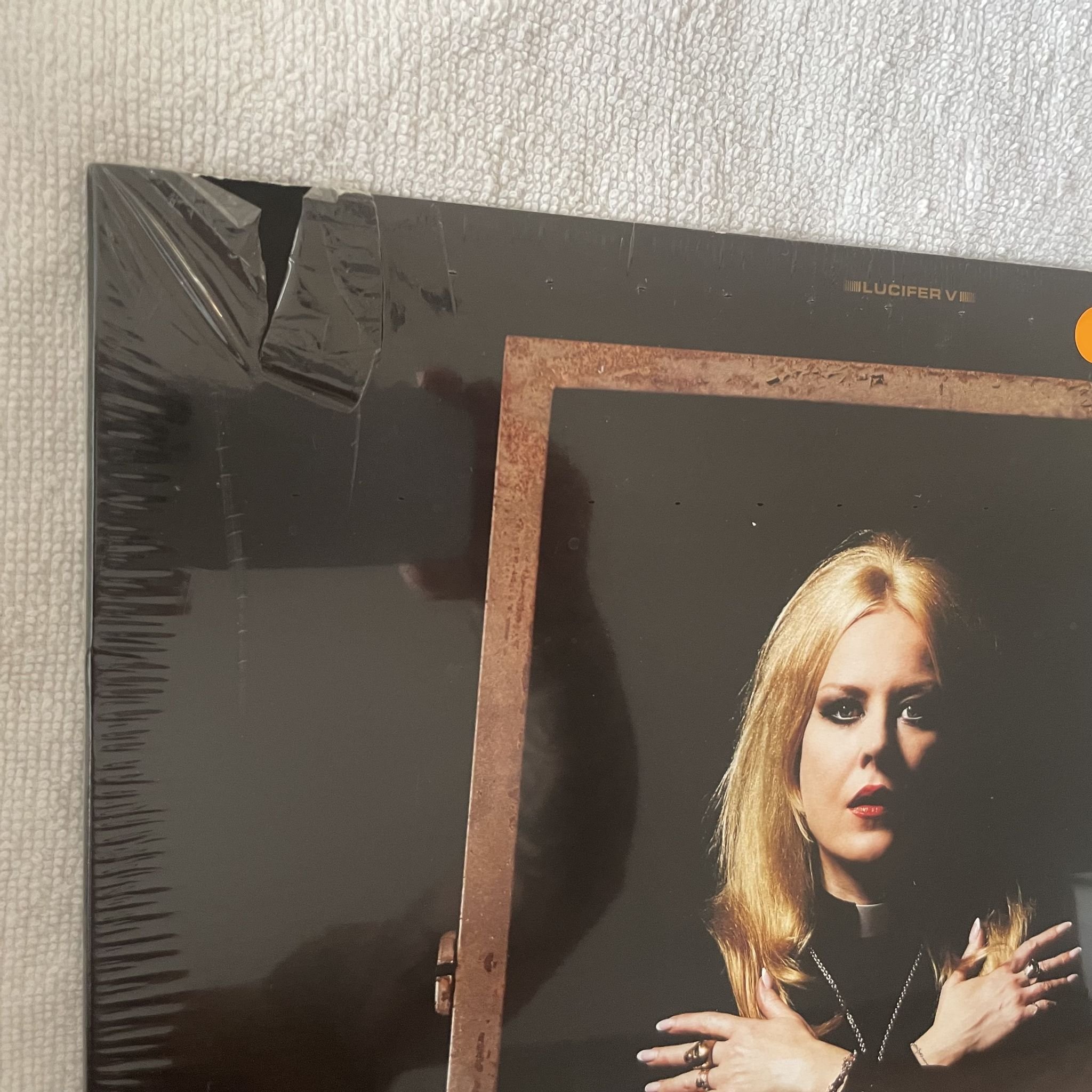 Omslagsbild för skivan LUCIFER Lucifer v LP -2024 Nuclear Blast – NBR 70171