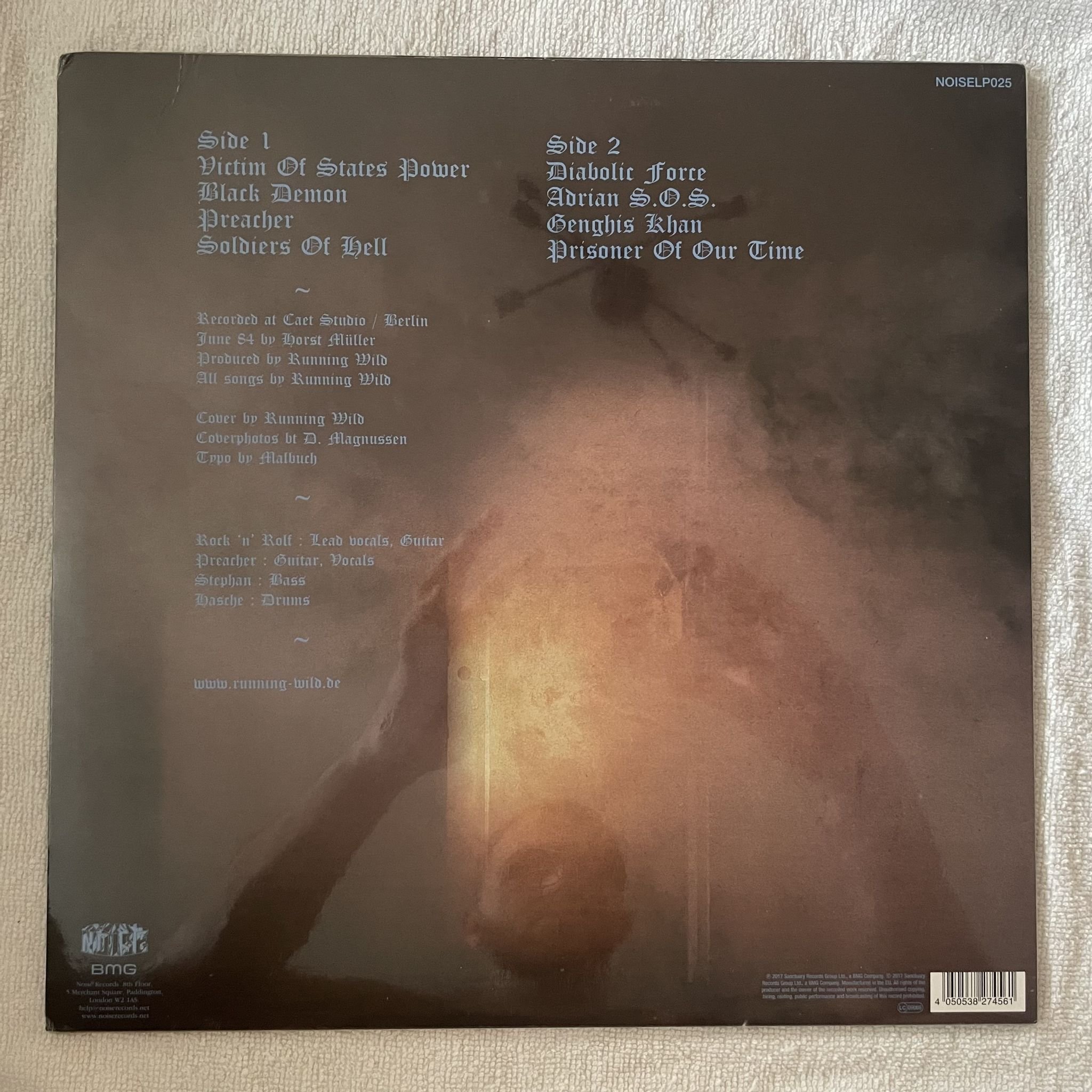 Omslagsbild för skivan RUNNING WILD gates to purgatory LP -2017 Noise – NOISELP025