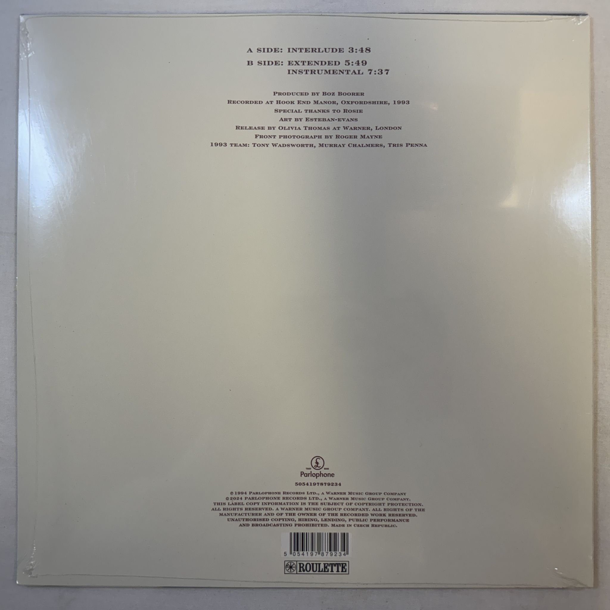 Omslagsbild för skivan MORRISSEY & SIOUXSIE interlude 12' -2024 Roulette – 5054197879234