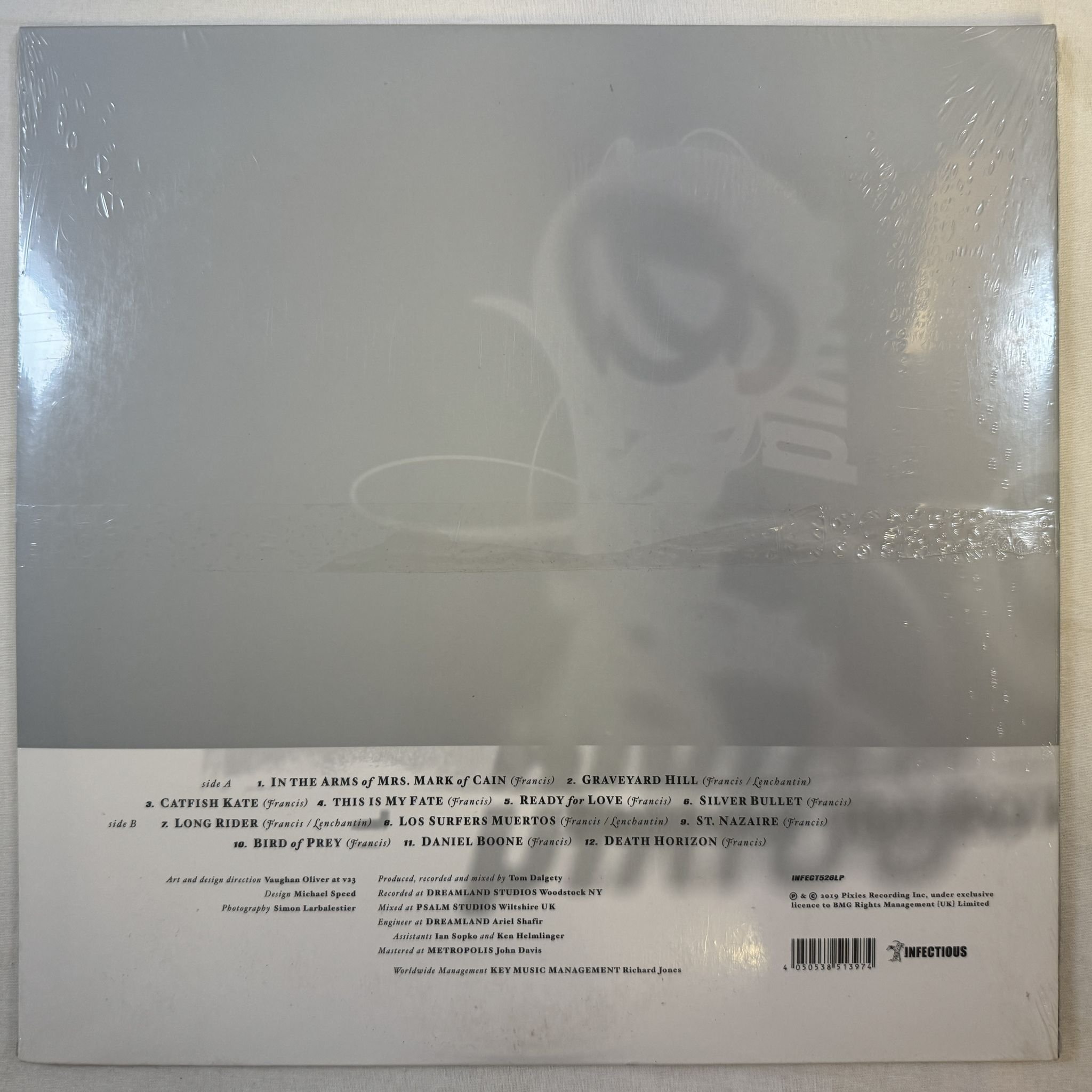 Omslagsbild för skivan PIXIES beneath the eyrie LP -2019 Infectious Music – INFECT526LP