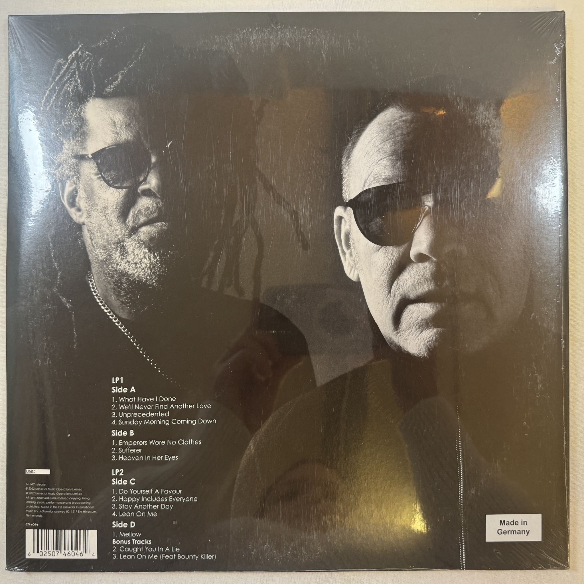 Omslagsbild för skivan UB40 unprecedented 2XLP -2022 UMC – 074 604-6