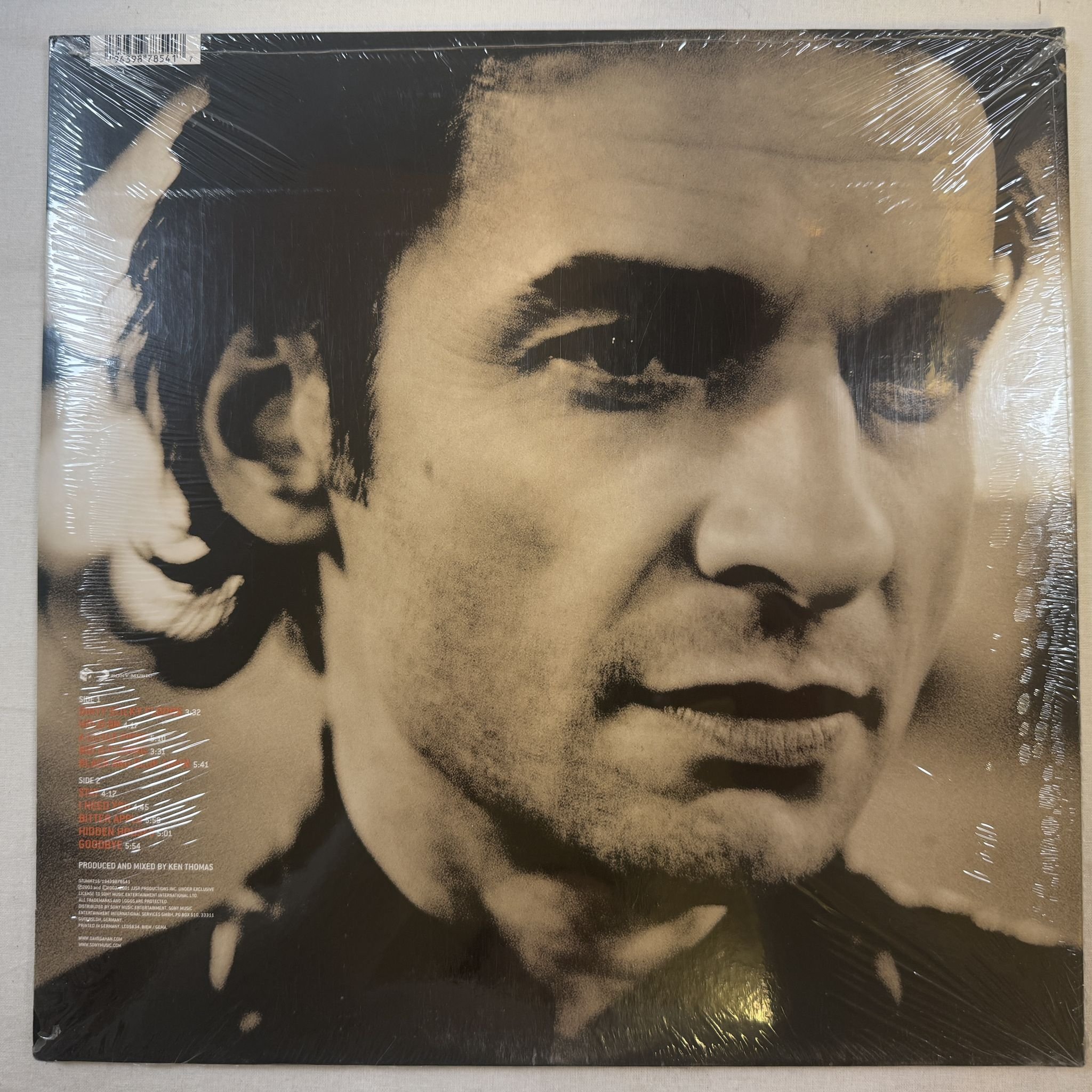 Omslagsbild för skivan DAVE GAHAN paper monsters LP -2021 Mute – STUMM216