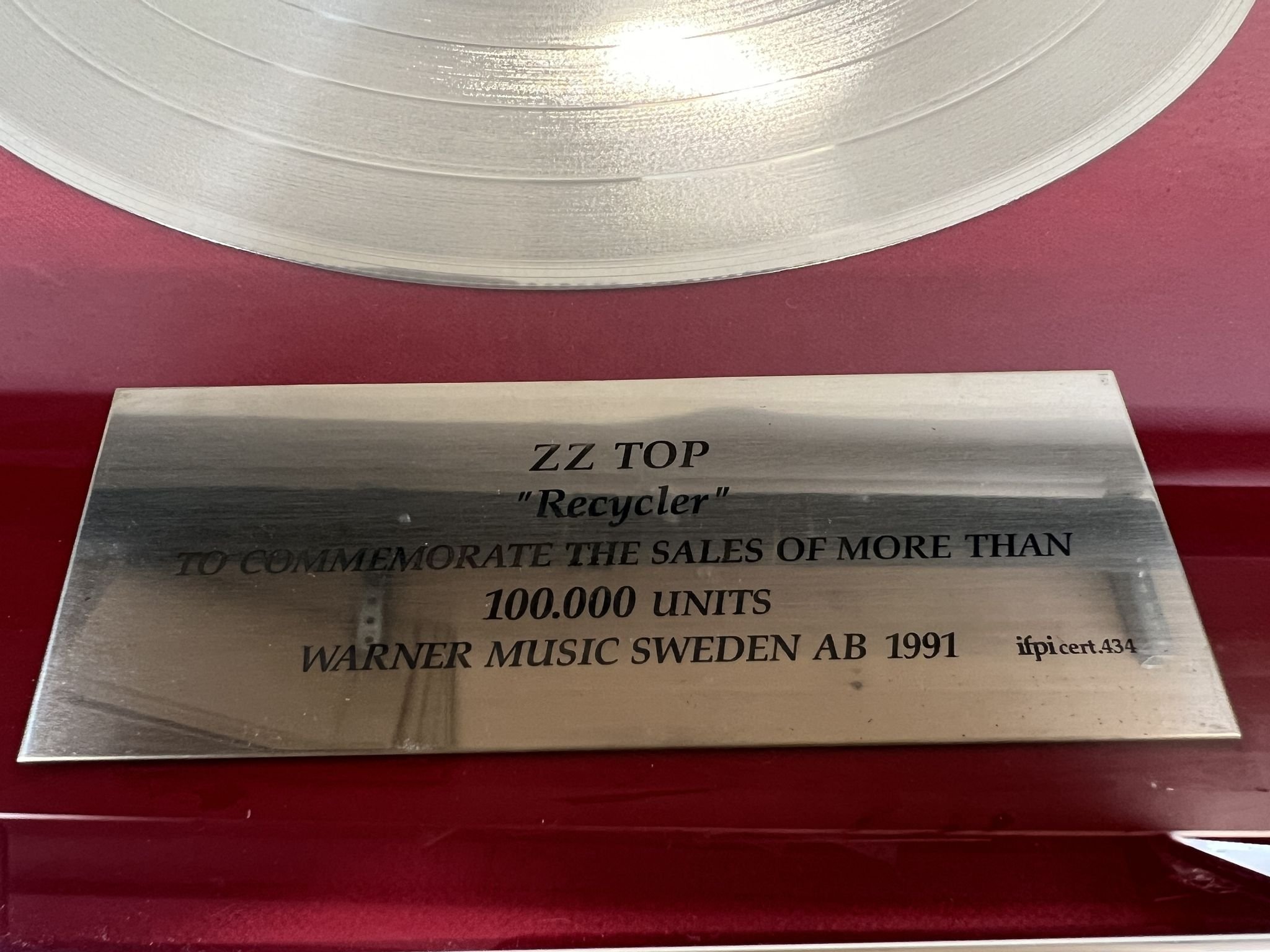 Omslagsbild för skivan ZZ TOP recycler * Inramad skiva * LP -90 Warner 7599-26265-1 * Super Rare *